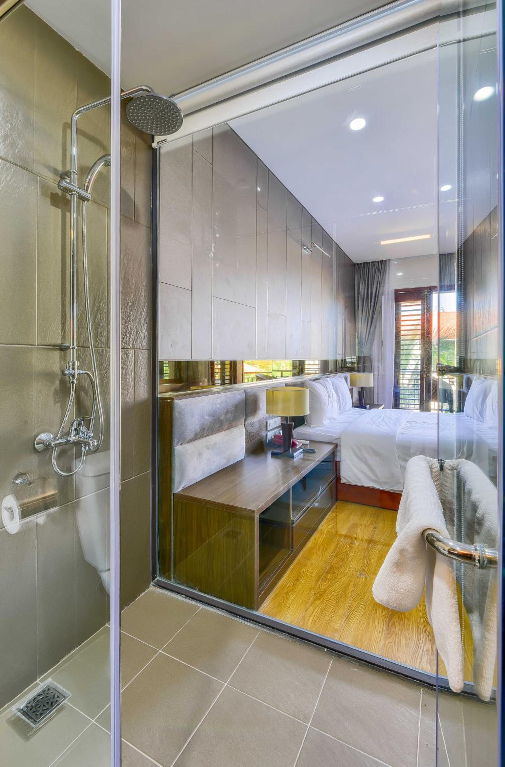 Double Room with Pool View photo 2