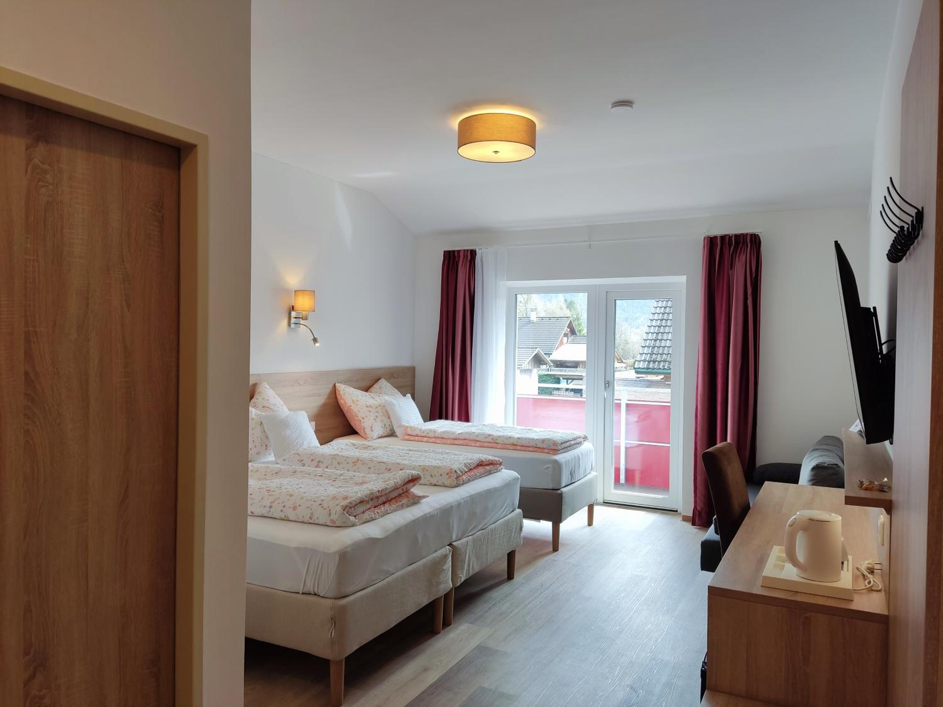 Comfort Triple Room with Shower