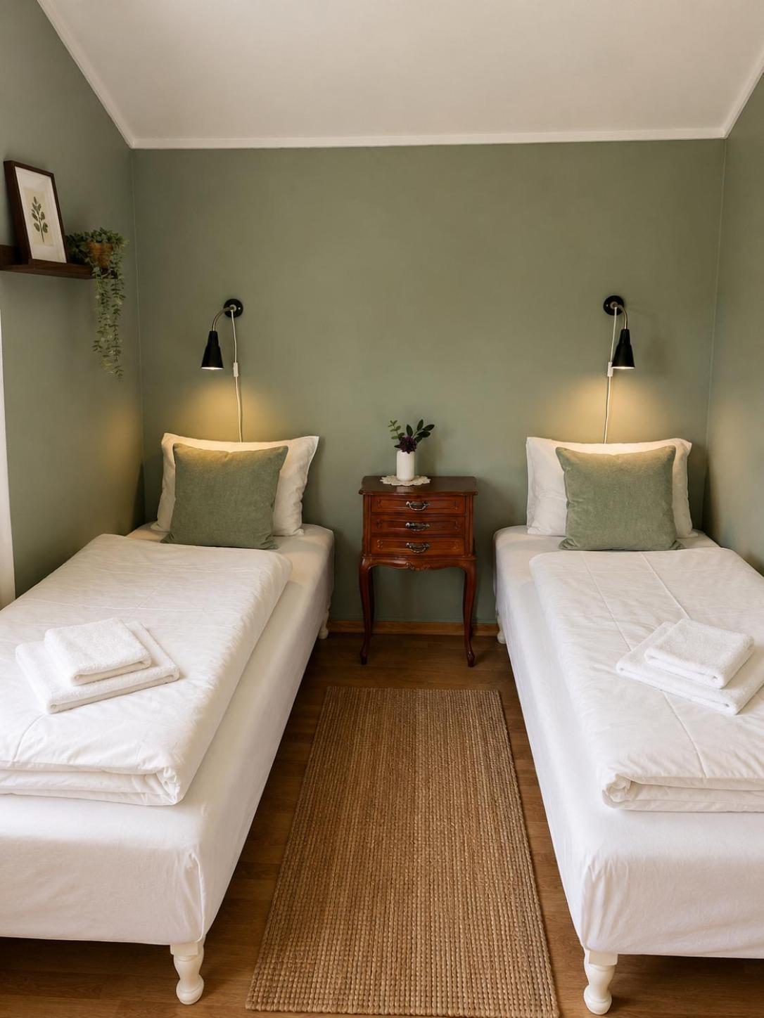 Standard Double Room with Shared Bathroom photo 1
