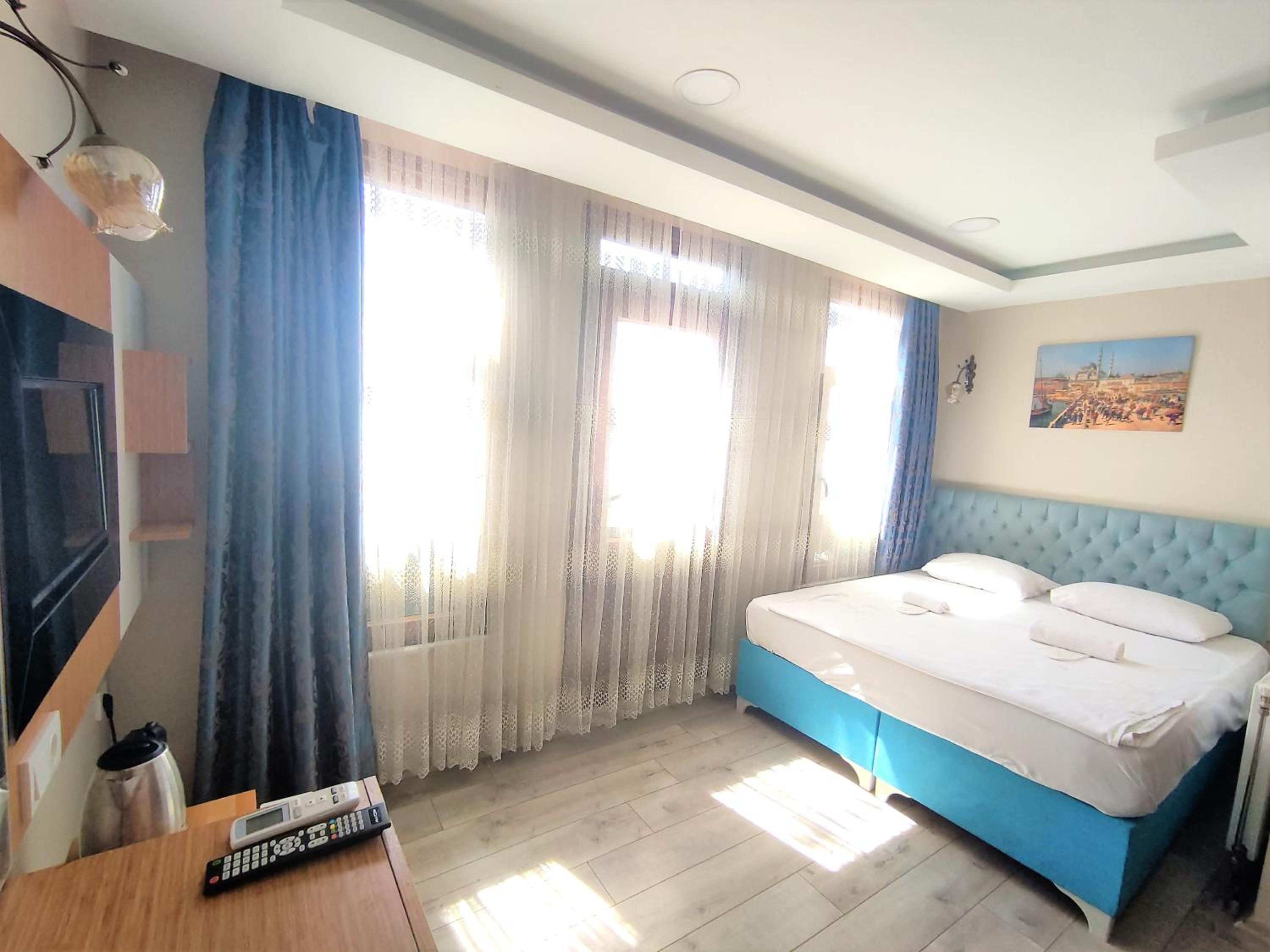 Deluxe Double Room photo 2