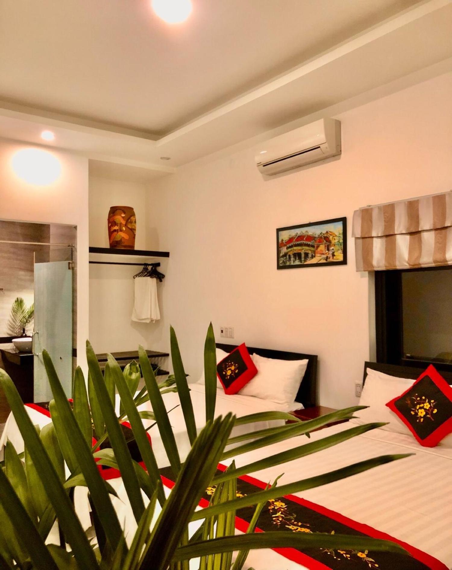 Deluxe Queen Room with Two Queen Beds