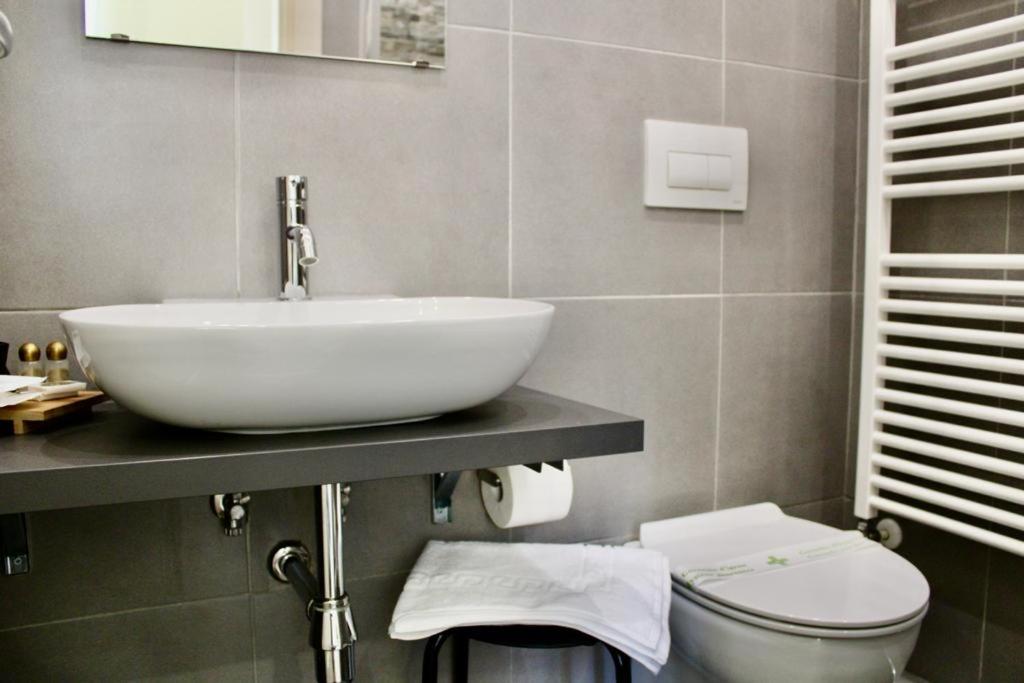 Double Room with Private Bathroom photo 3