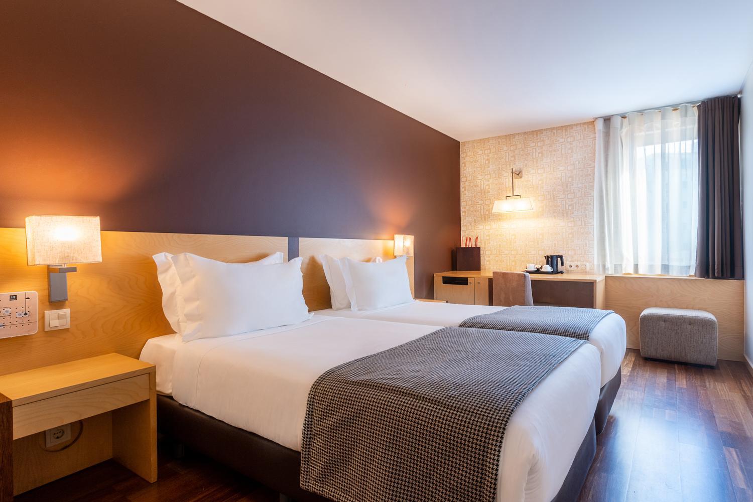Relax in comfort with stylish twin beds!