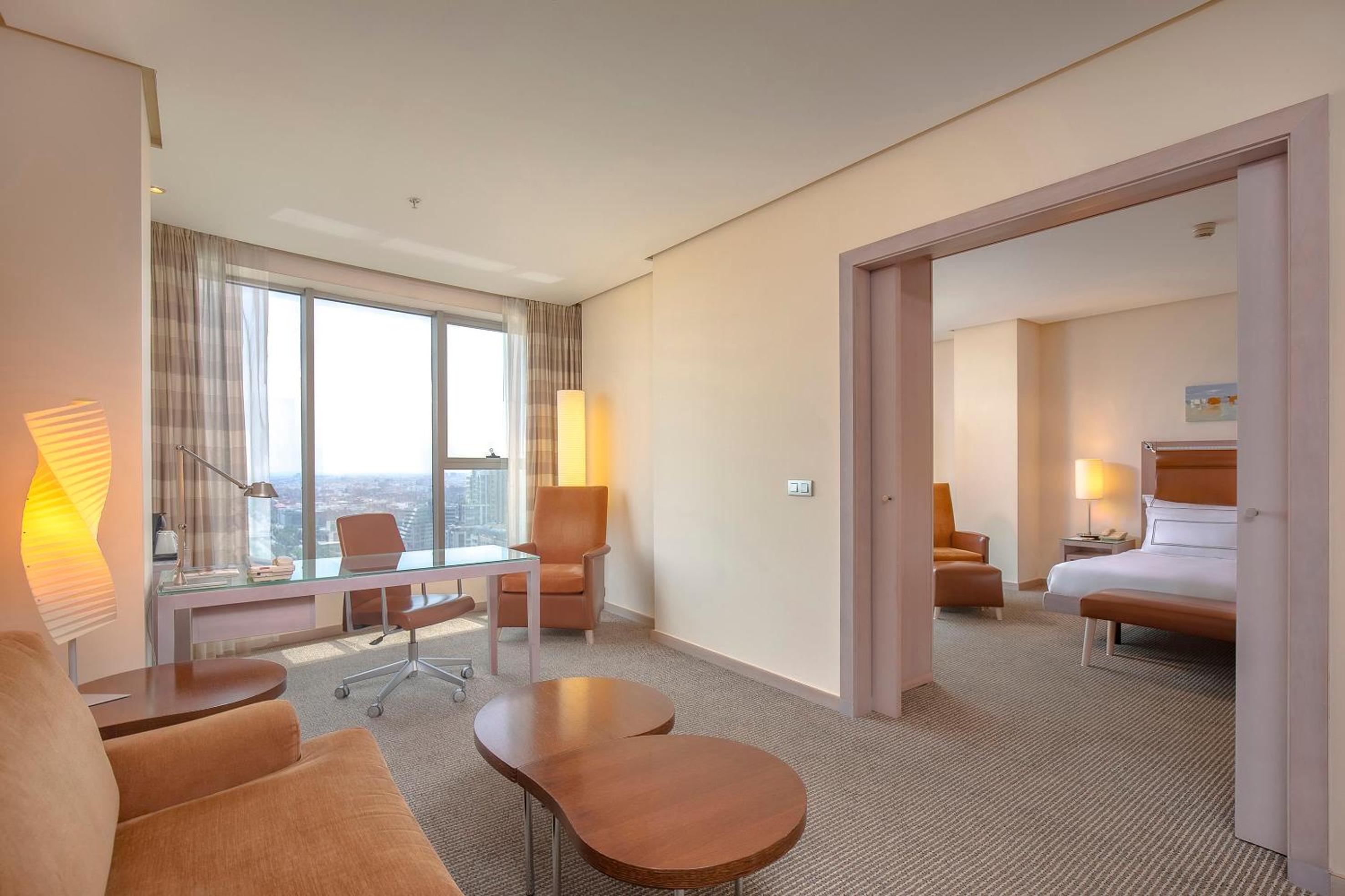 Junior Suite thumbnail 6