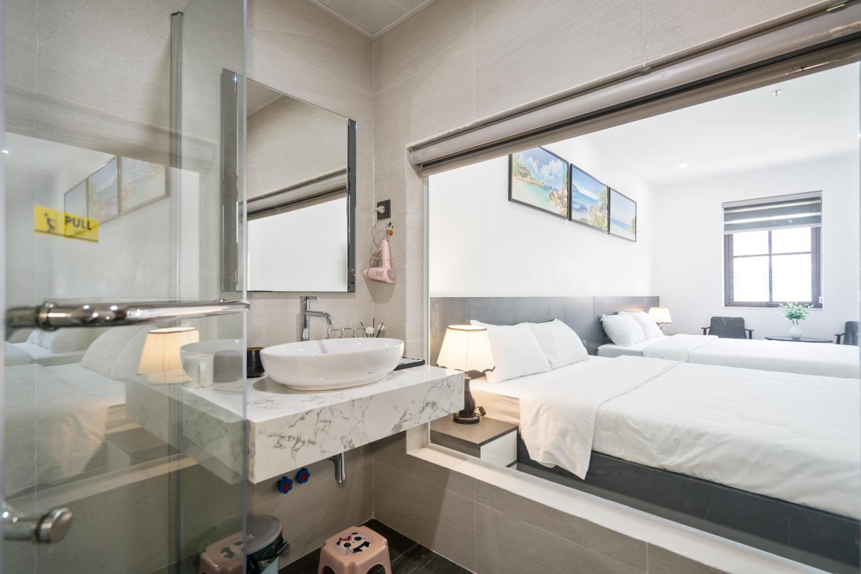 Deluxe Twin Room - Photo 10
