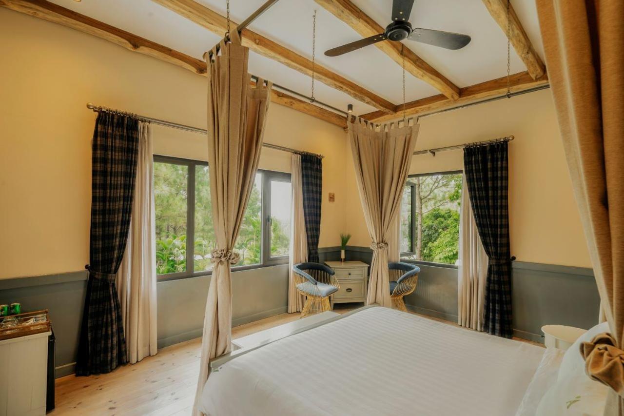 Double Room with Pool View