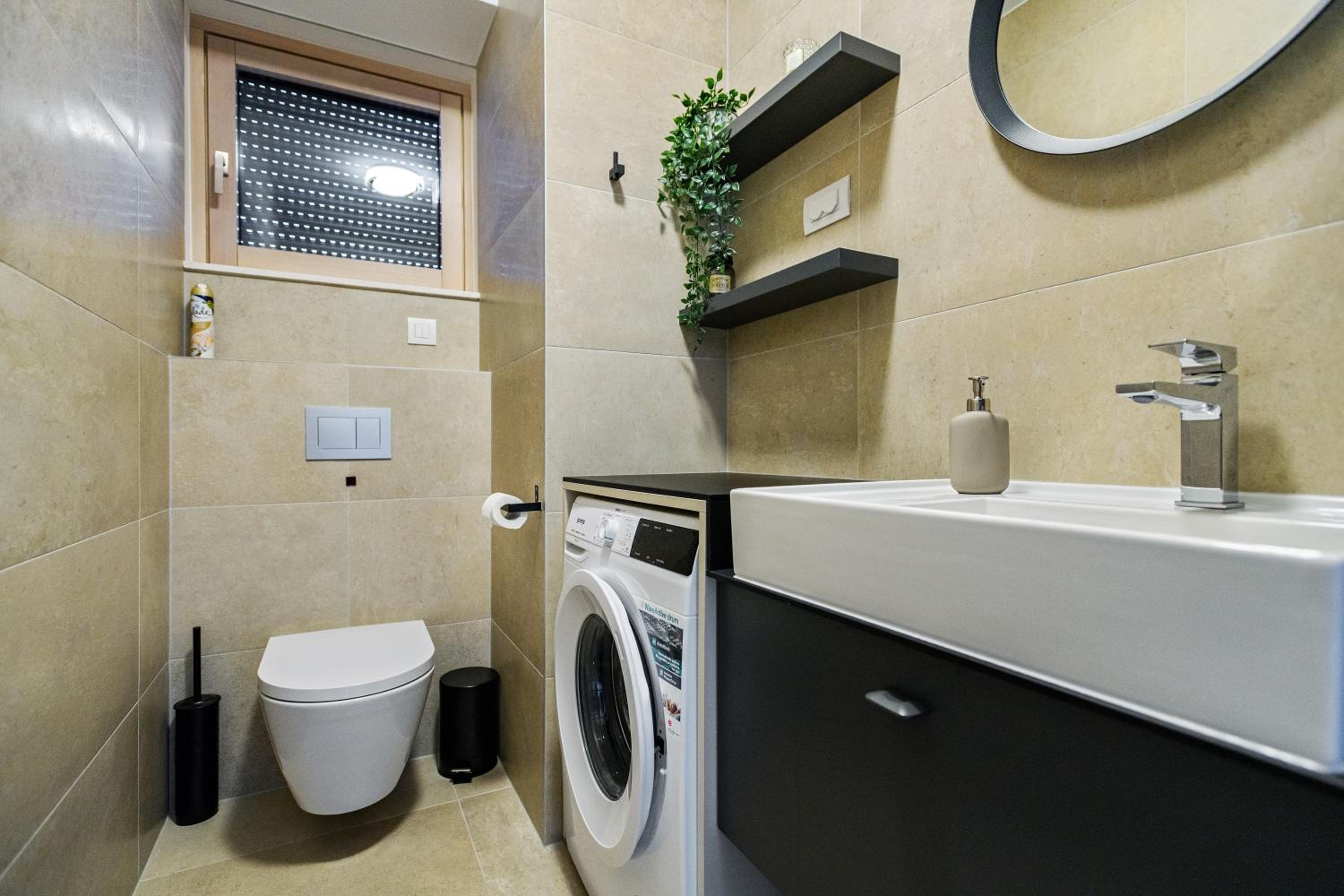 Two-Bedroom Apartment - Photo 45
