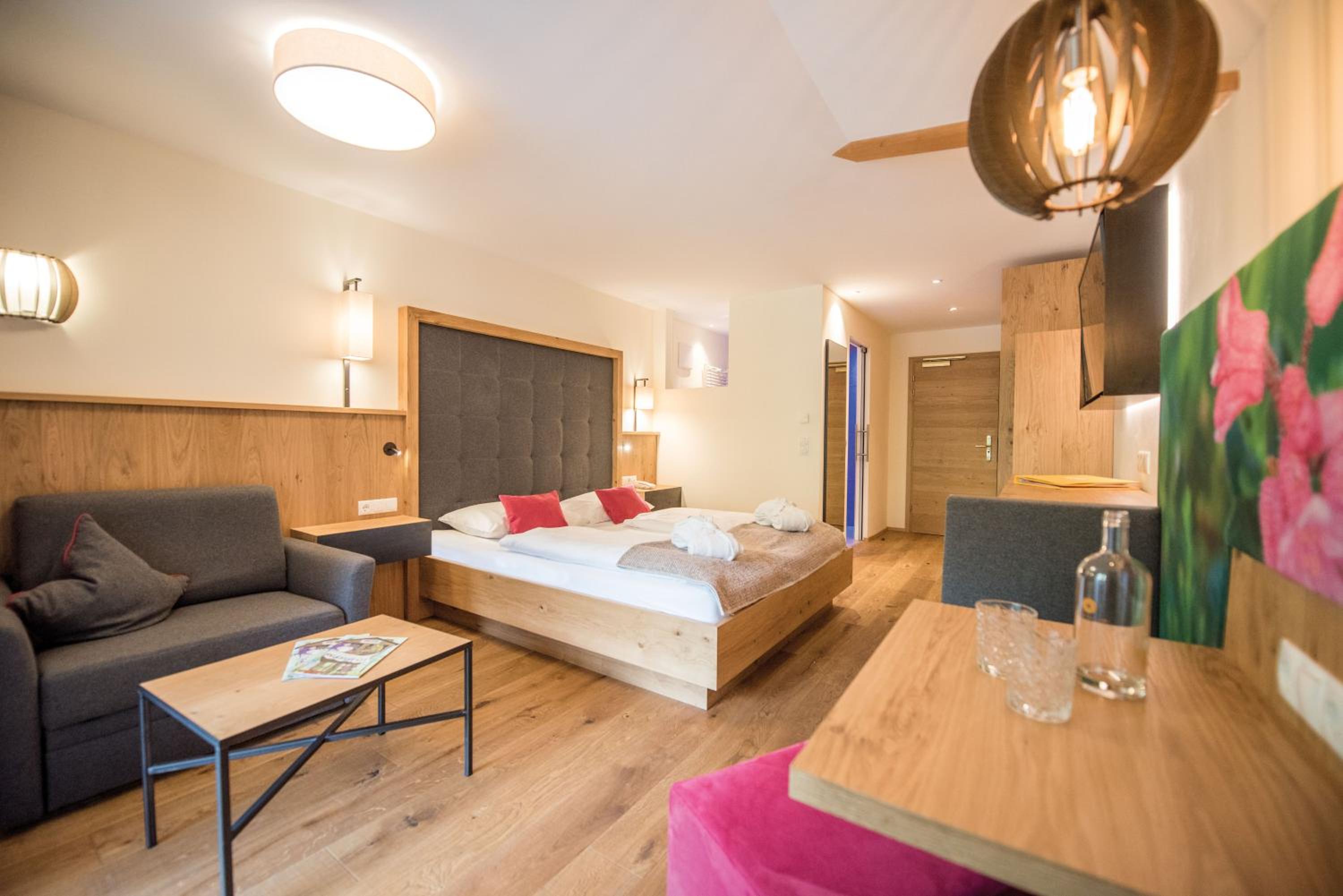 Superior Double Room with Balcony photo 3