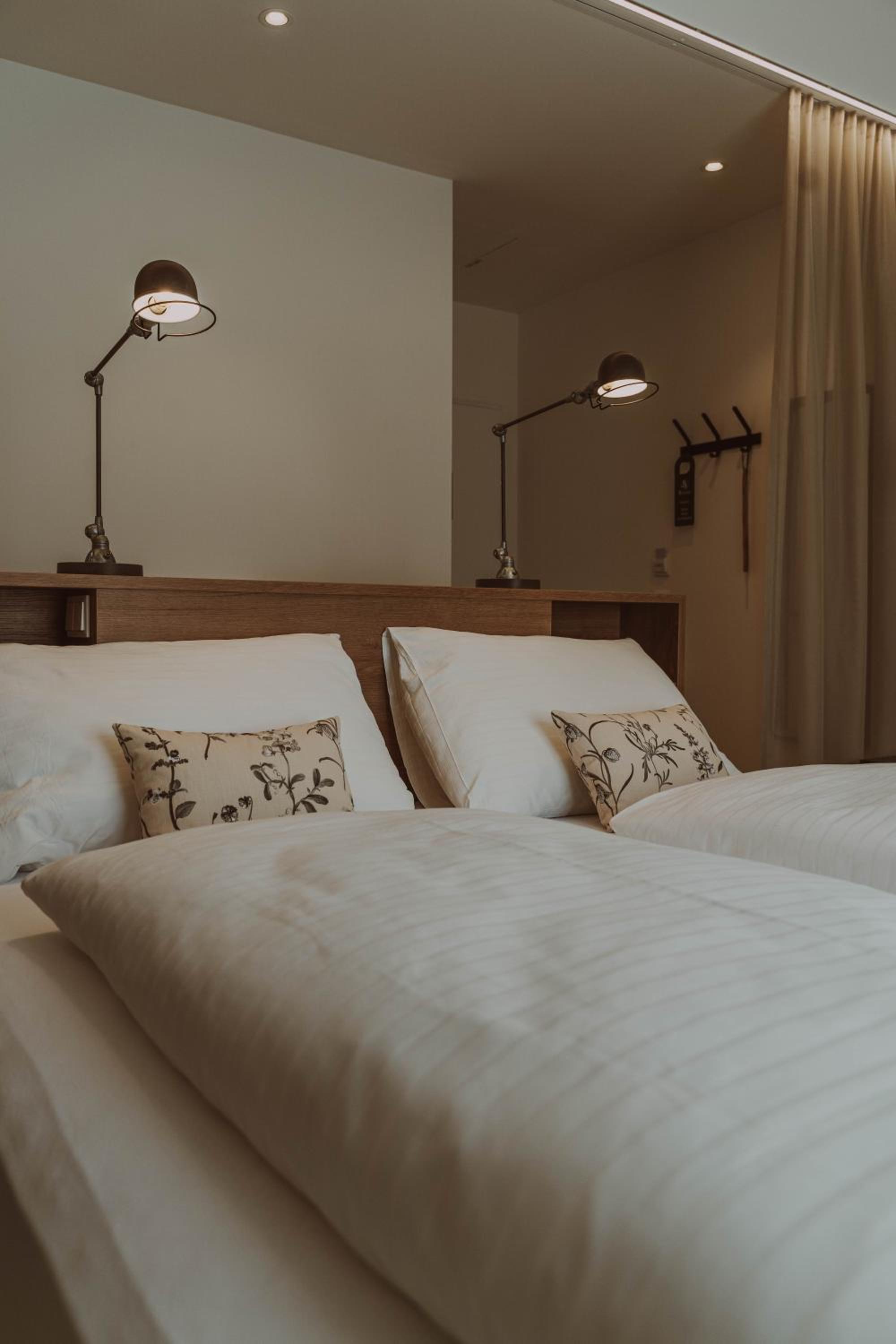 Superior Double Room - Photo 3