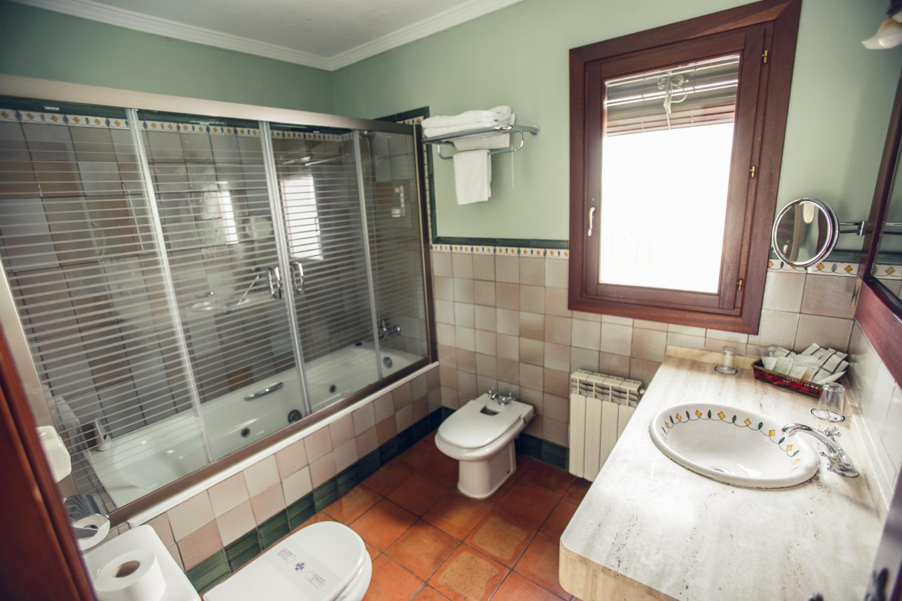 Junior Suite with Terrace - Photo 7