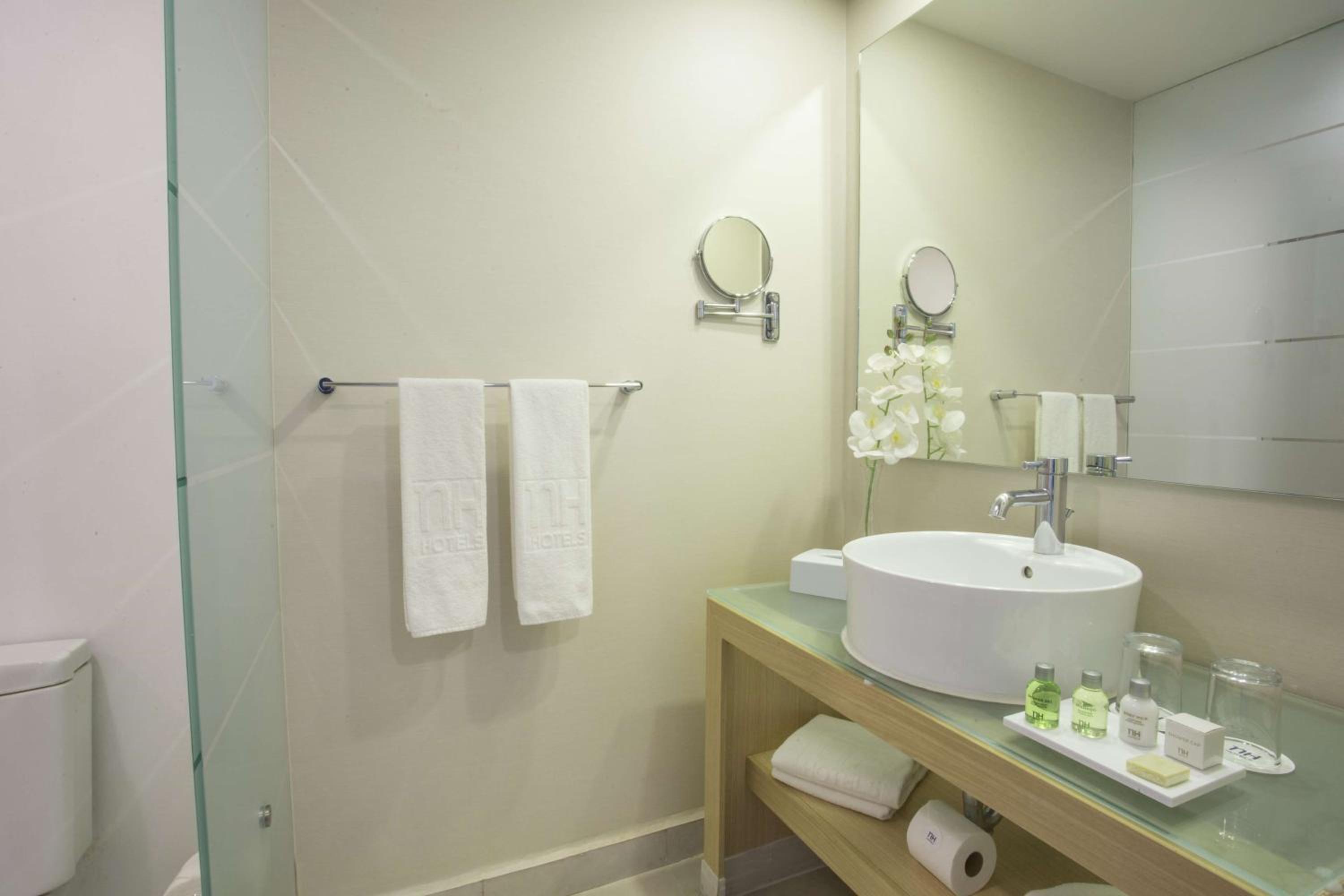 Standard Double or Twin Room - Photo 4