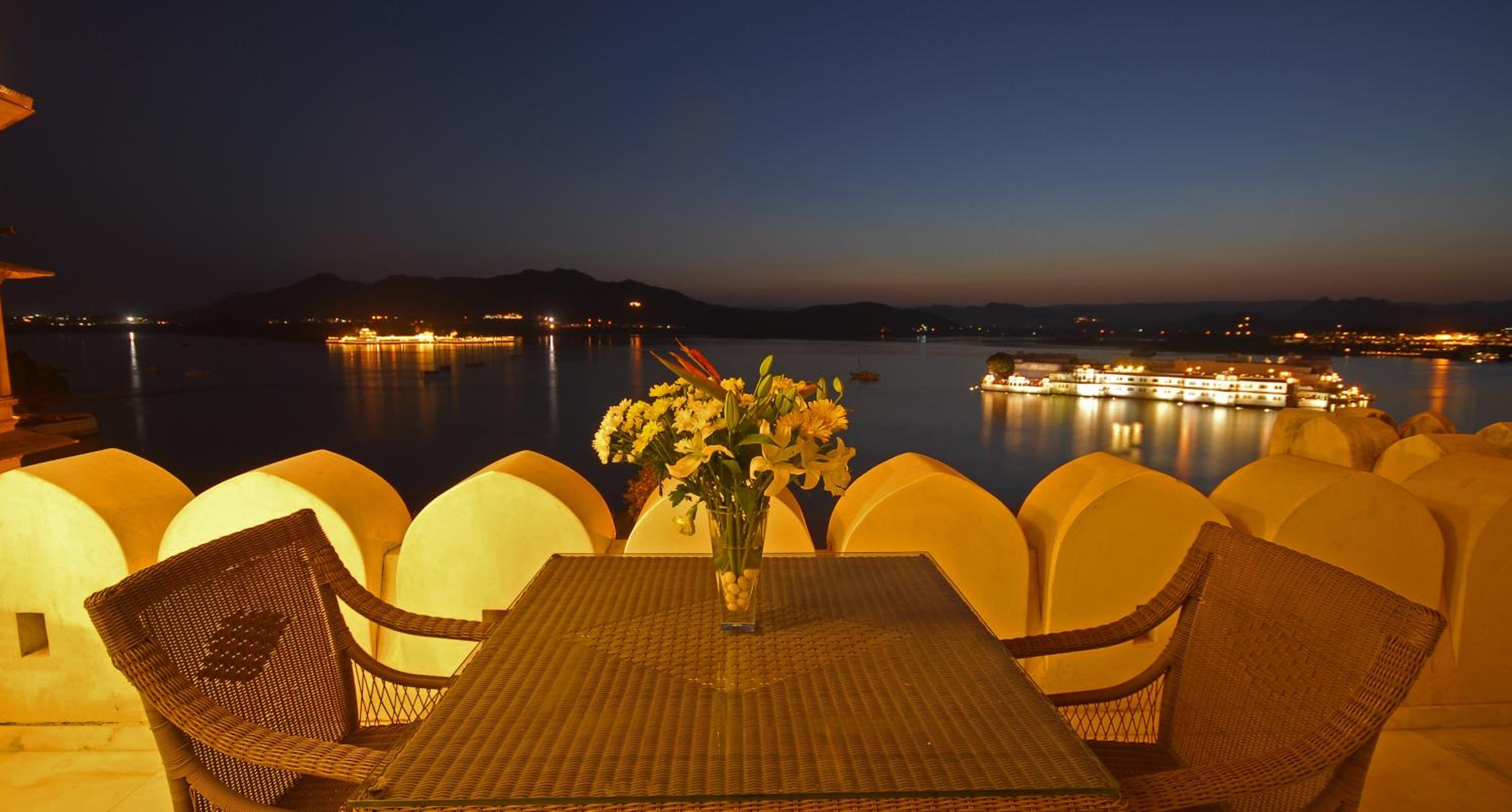 Grand Luxury Suite Lake View - Photo 3
