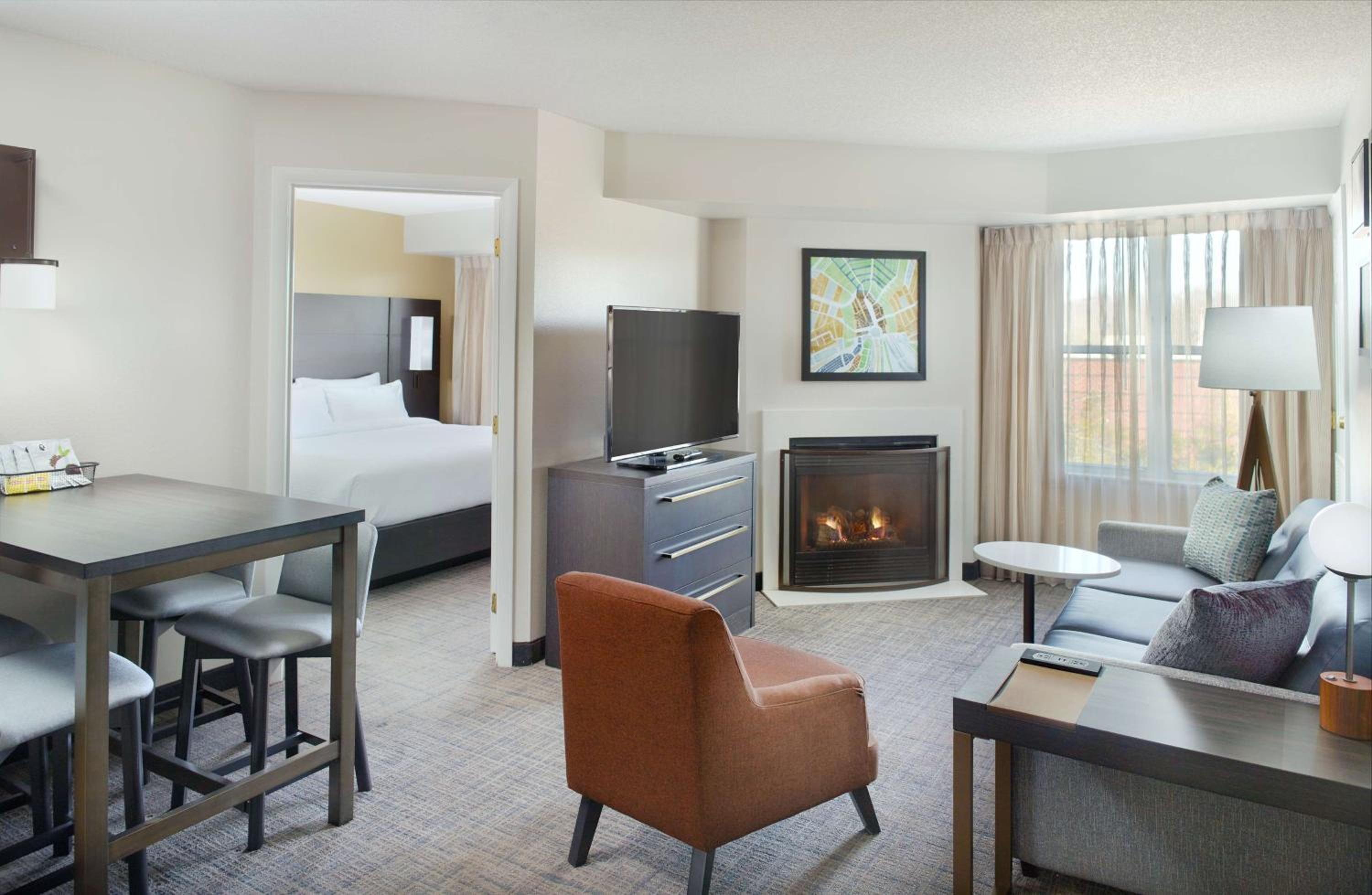 Two-Bedroom Two Queen Suite with Sofabed