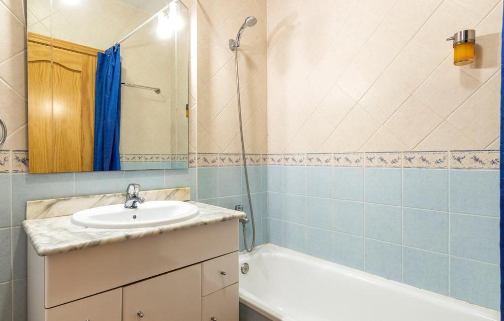 1-Bedroom Apartment photo 1