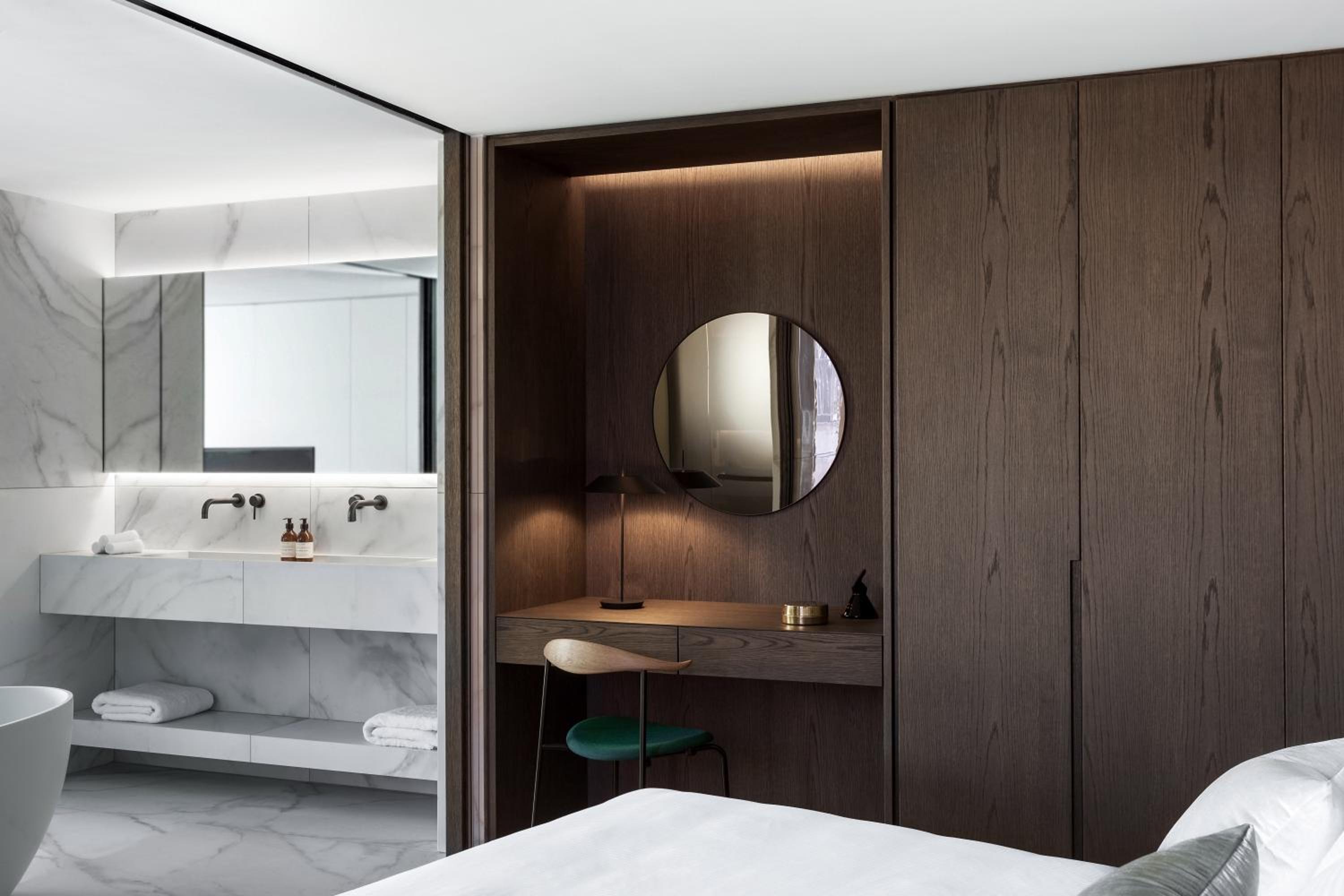 Acropolis Designers Signature Suite photo 1