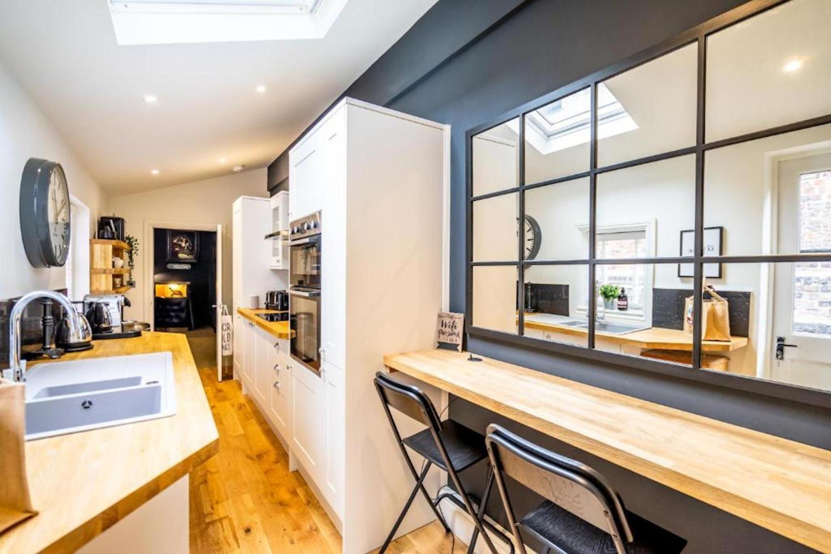 Three-Bedroom House - Photo 10