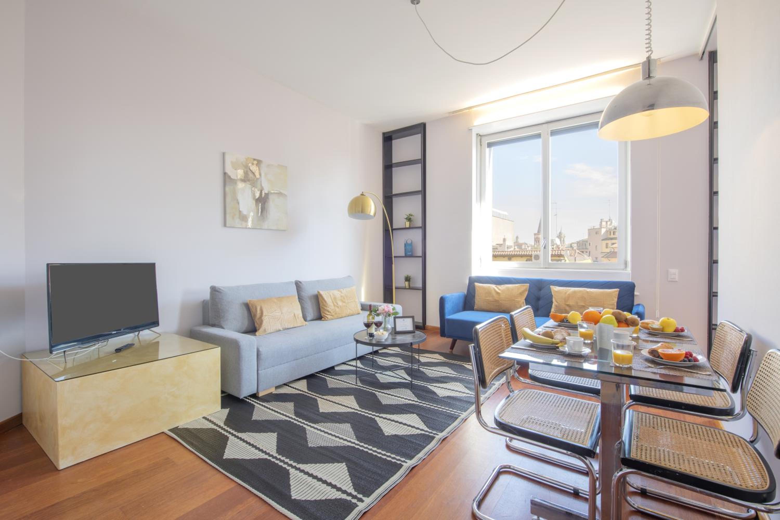One-Bedroom Apartment