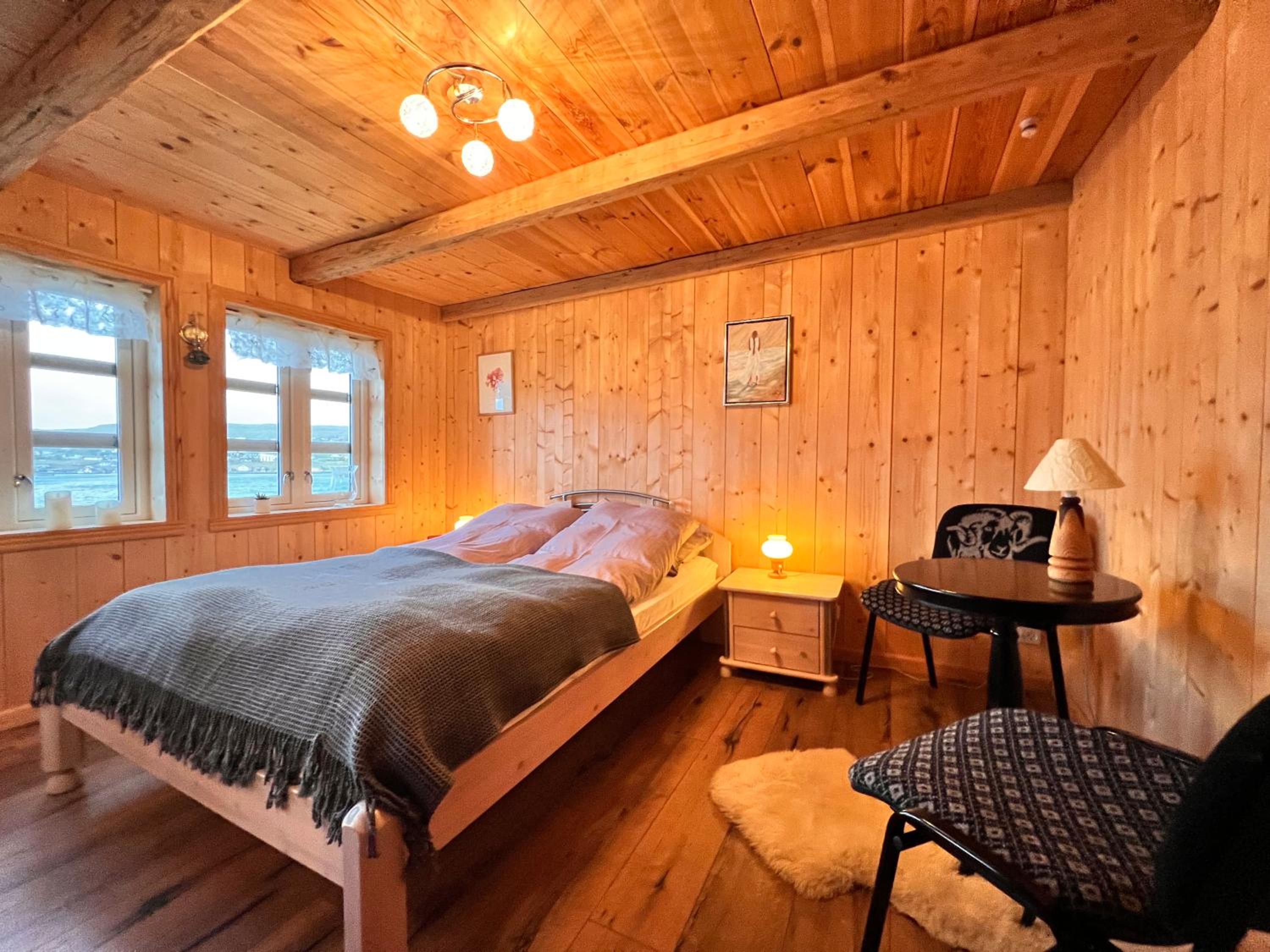 Two-Bedroom House photo 3