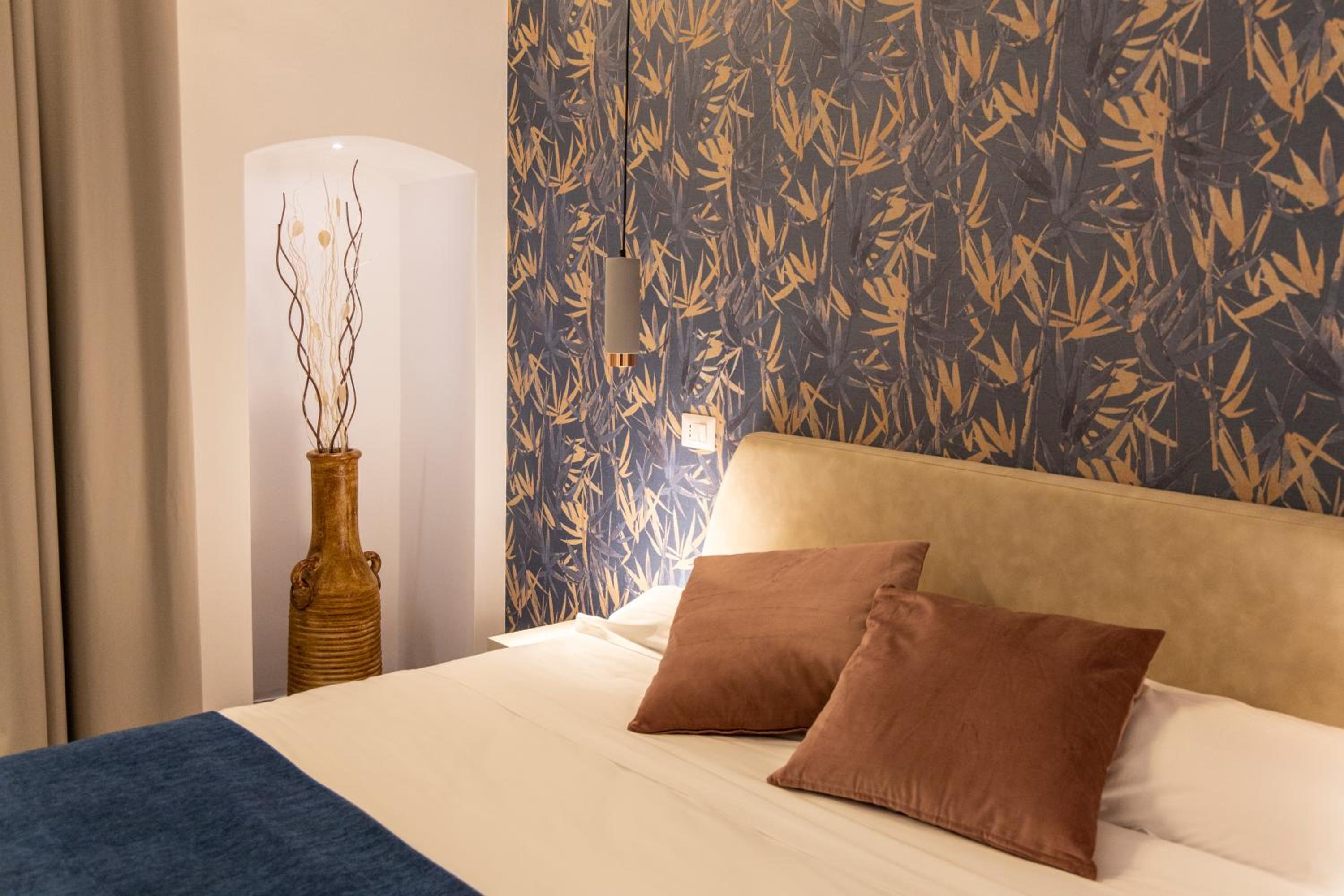 Deluxe Double Room with Shower