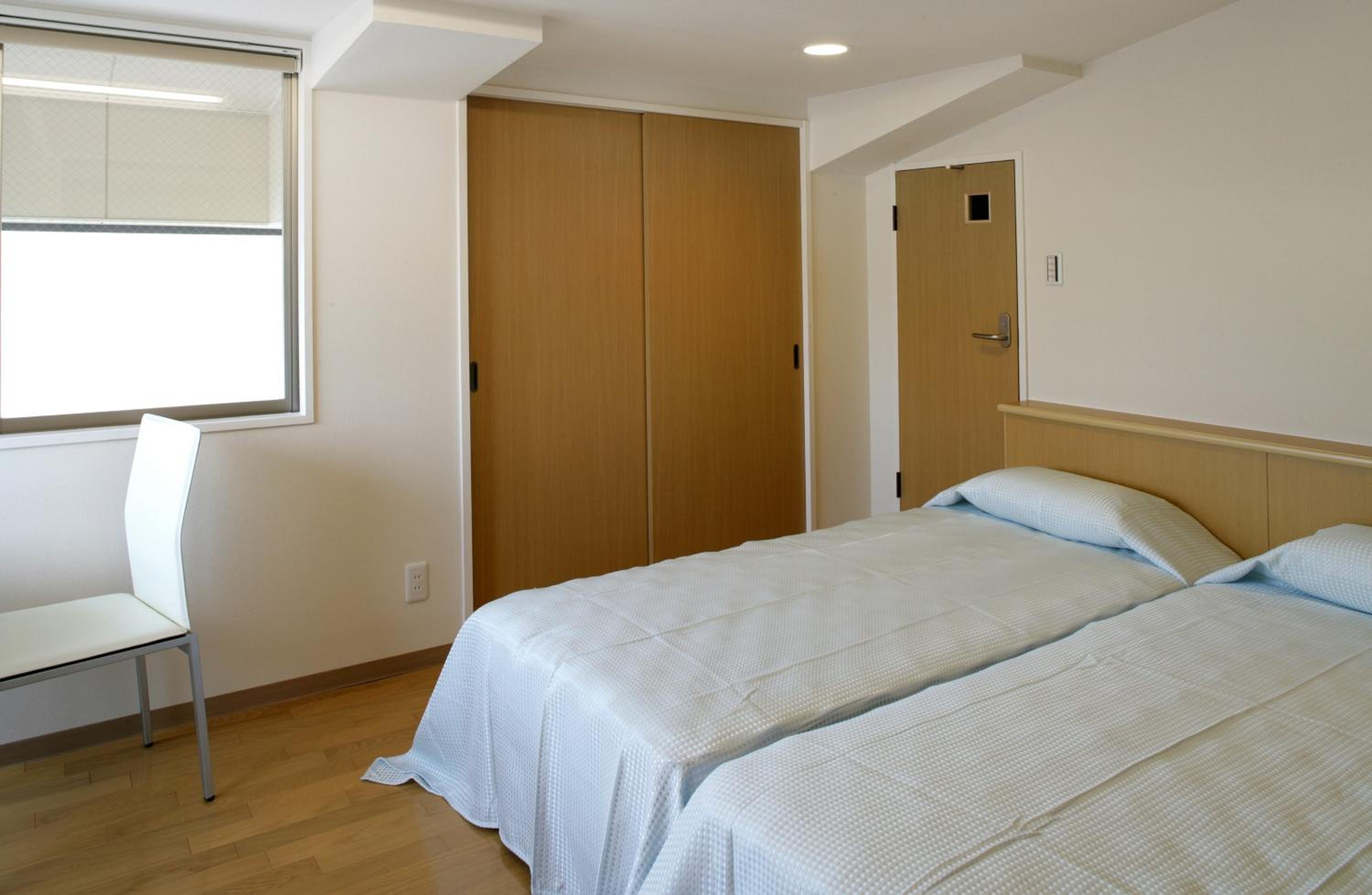Standard Twin Room (Western)