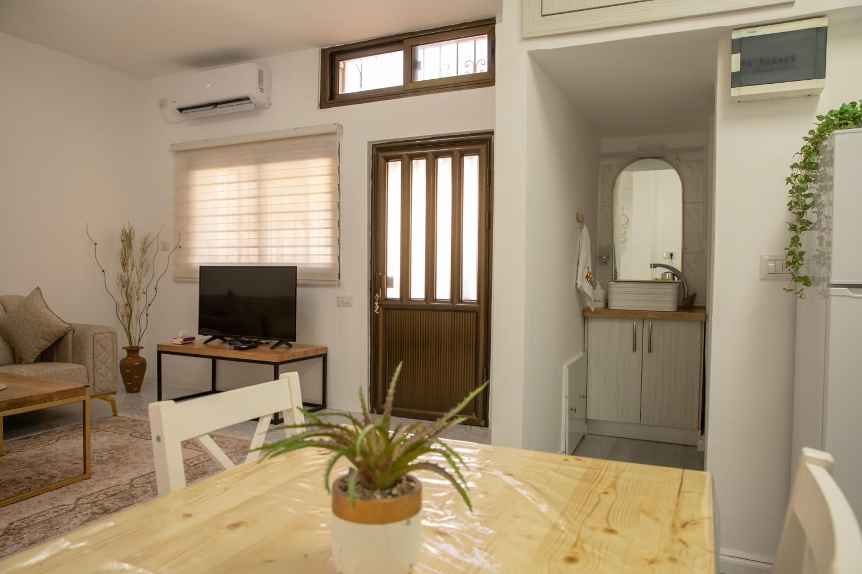 Two-Bedroom Apartment - Photo 18