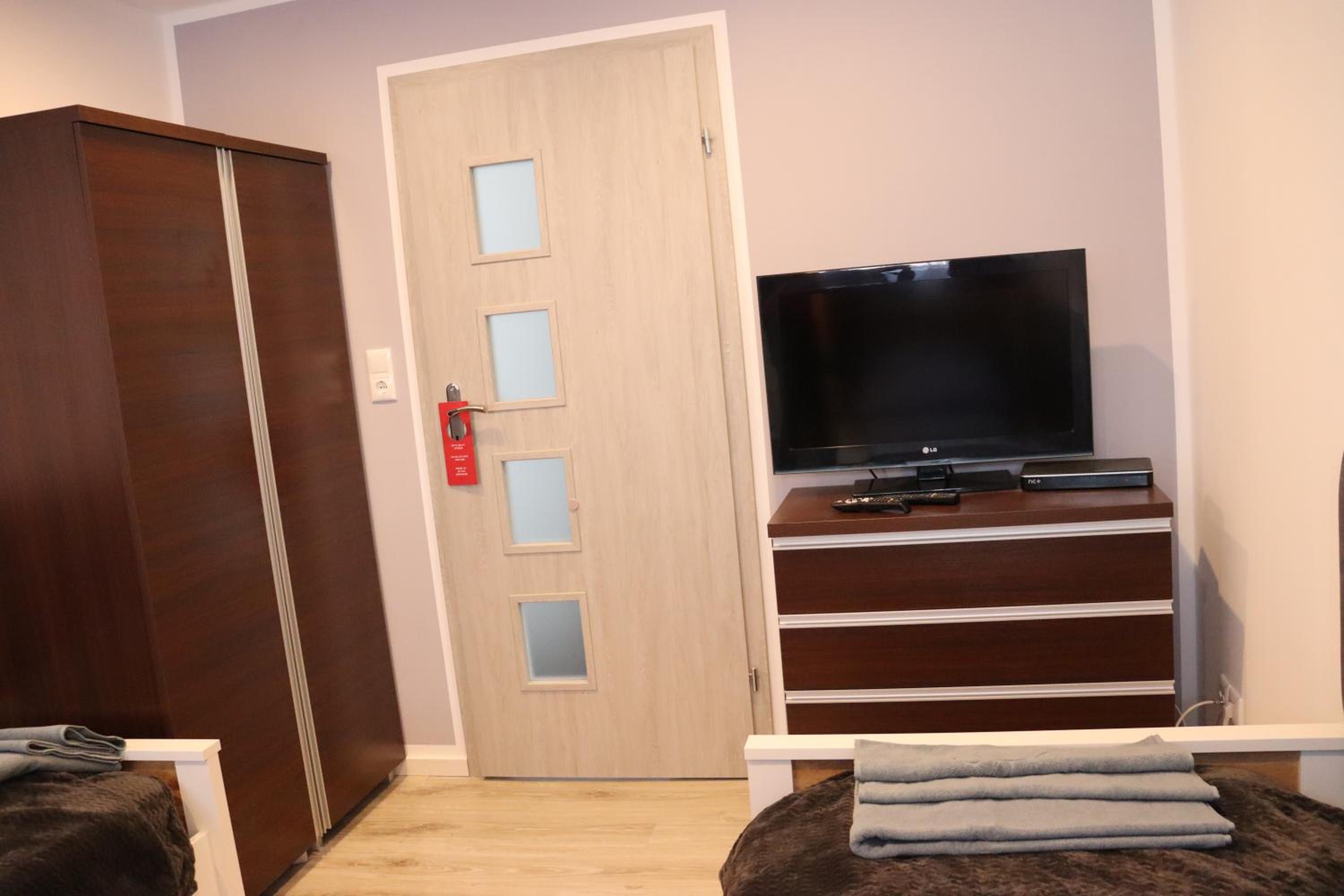 Two-Bedroom Suite - Photo 26