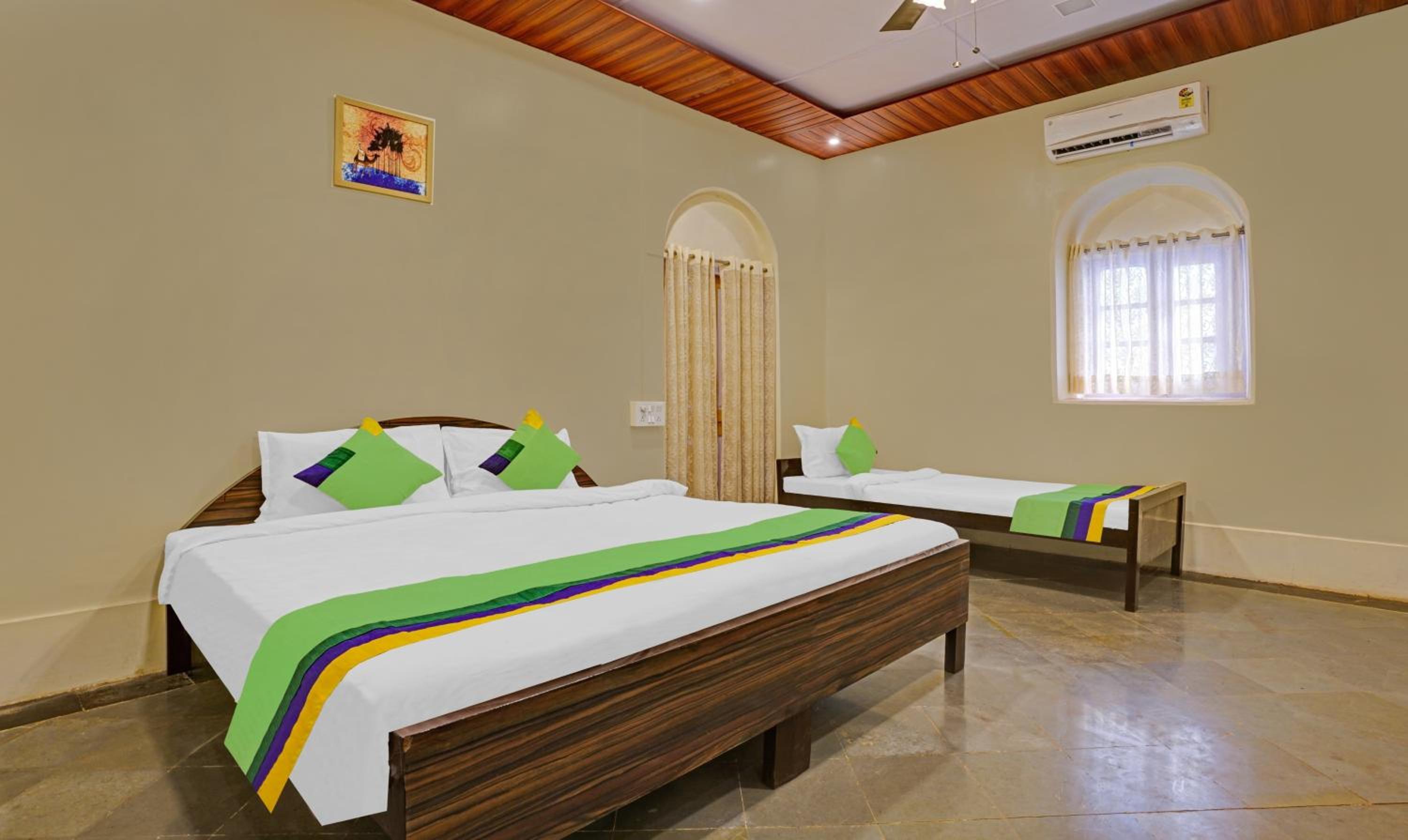 Spacious Premium Room photo 1
