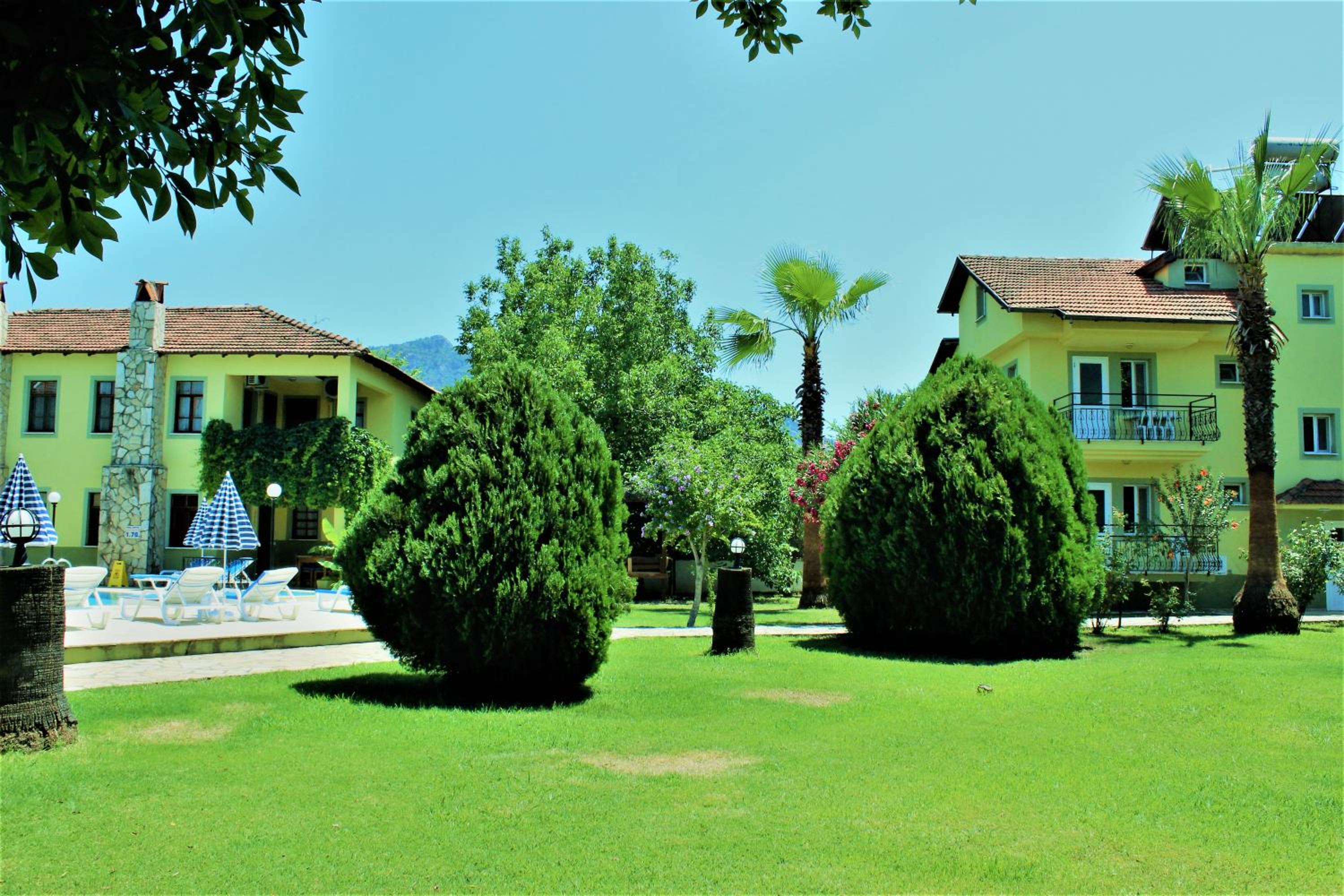 Apartment with Garden View photo 2