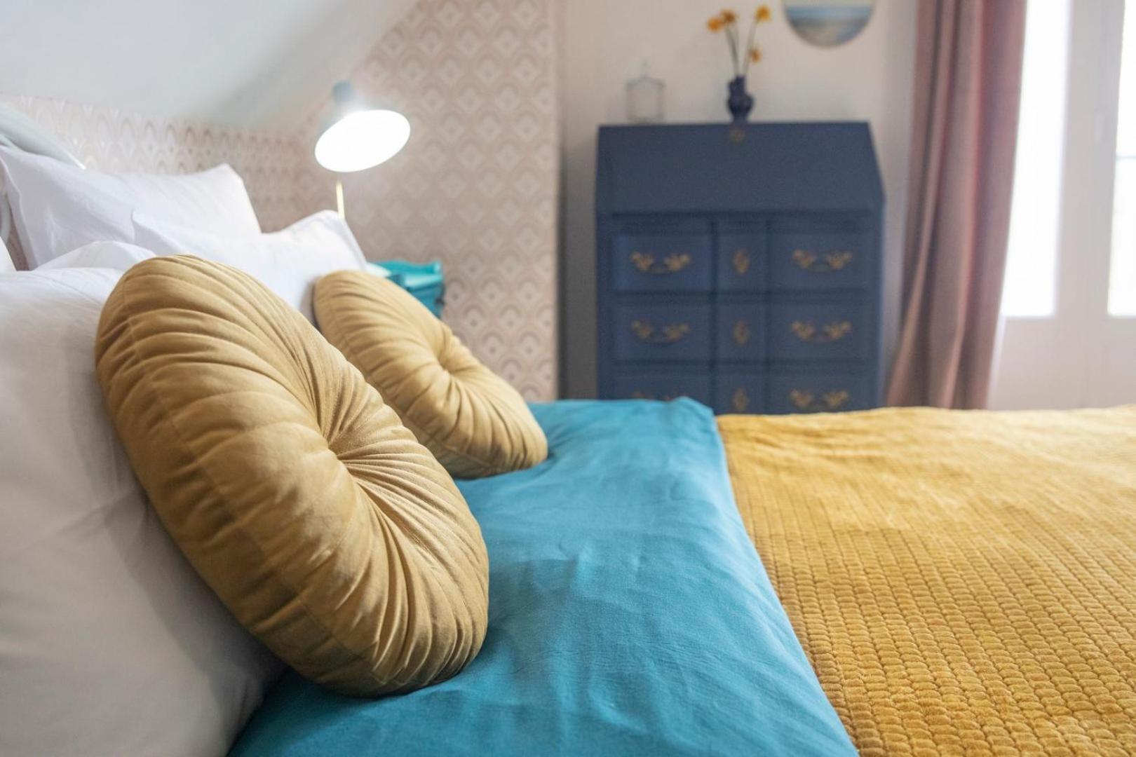 Deluxe Room (2 Adults + 1 Child) photo 3