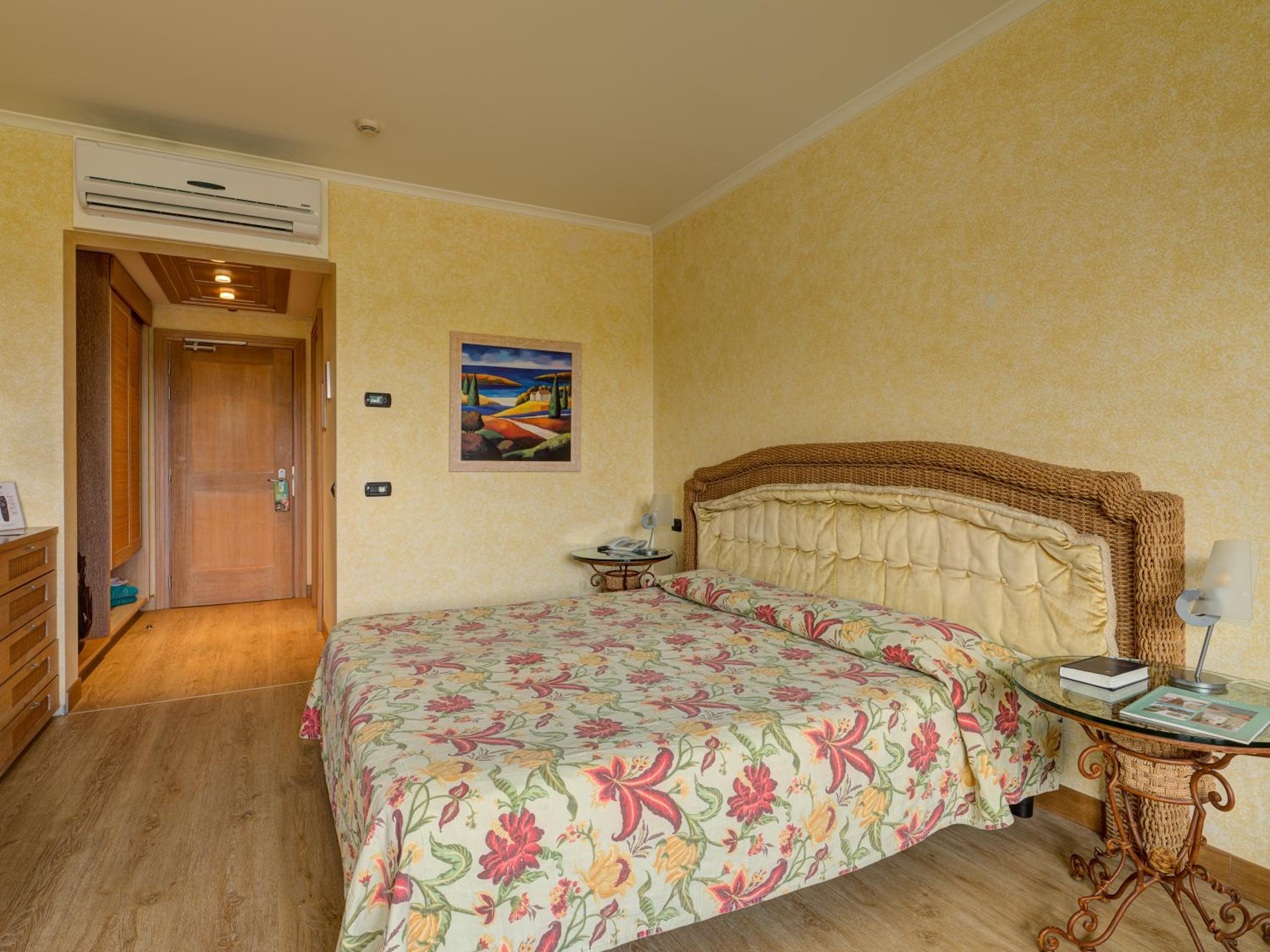 Superior Triple Room - Photo 3