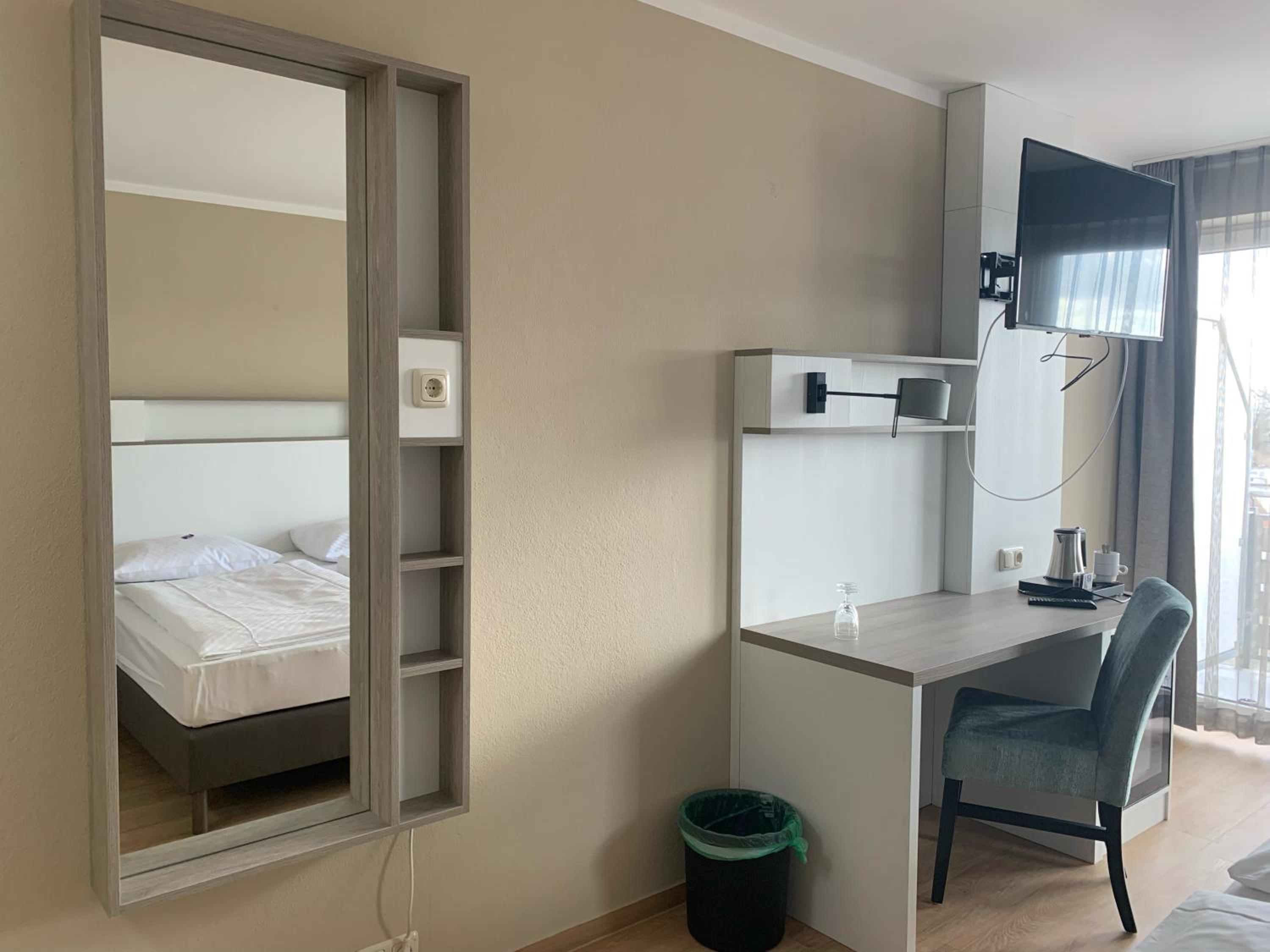 Double Room with Lake View photo 3
