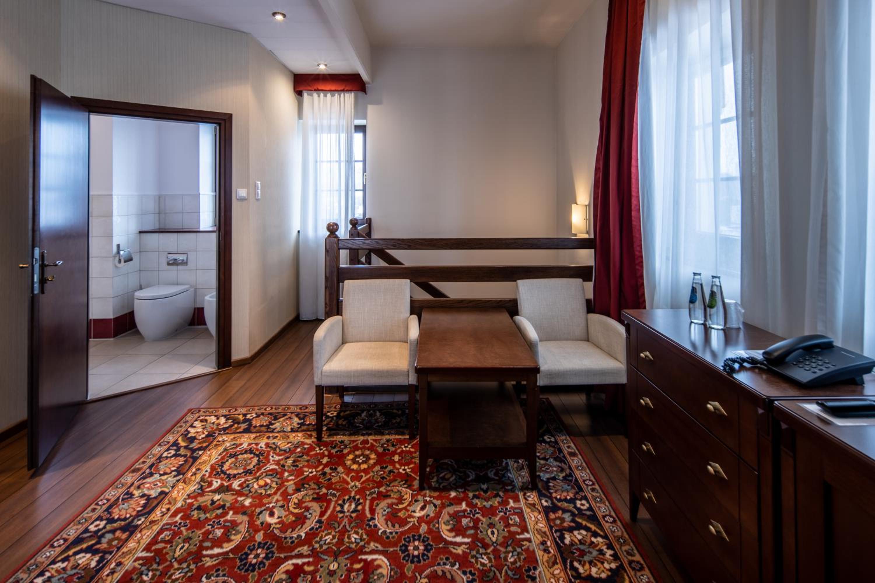 Penthouse Apartment - Photo 2