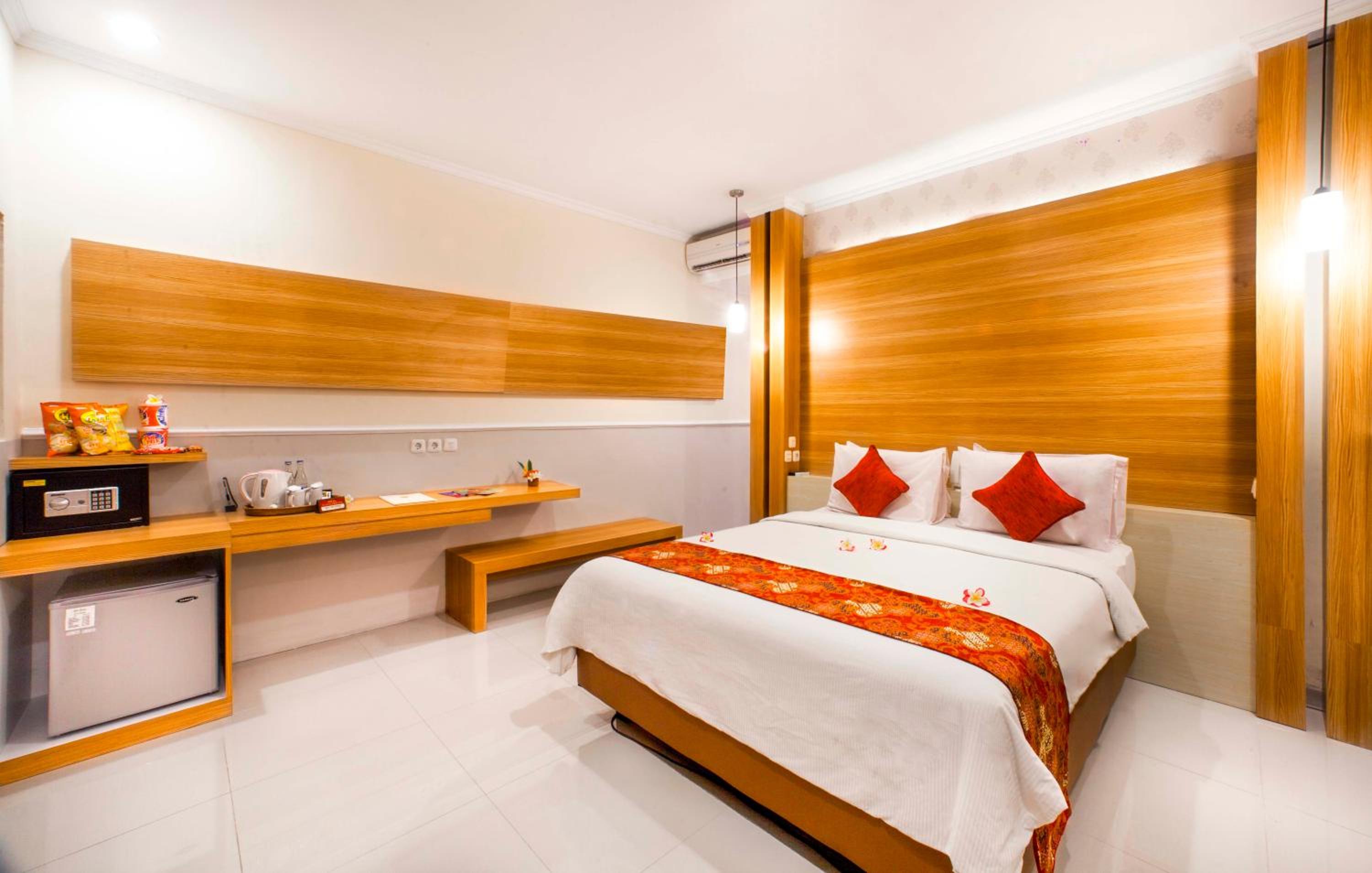 Deluxe Double Room - Photo 10