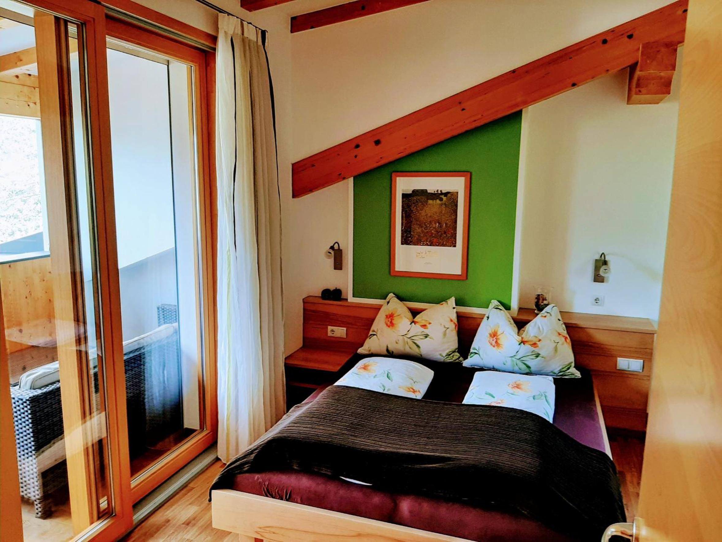 Two-Bedroom Deluxe Apartment with Garden View photo 1