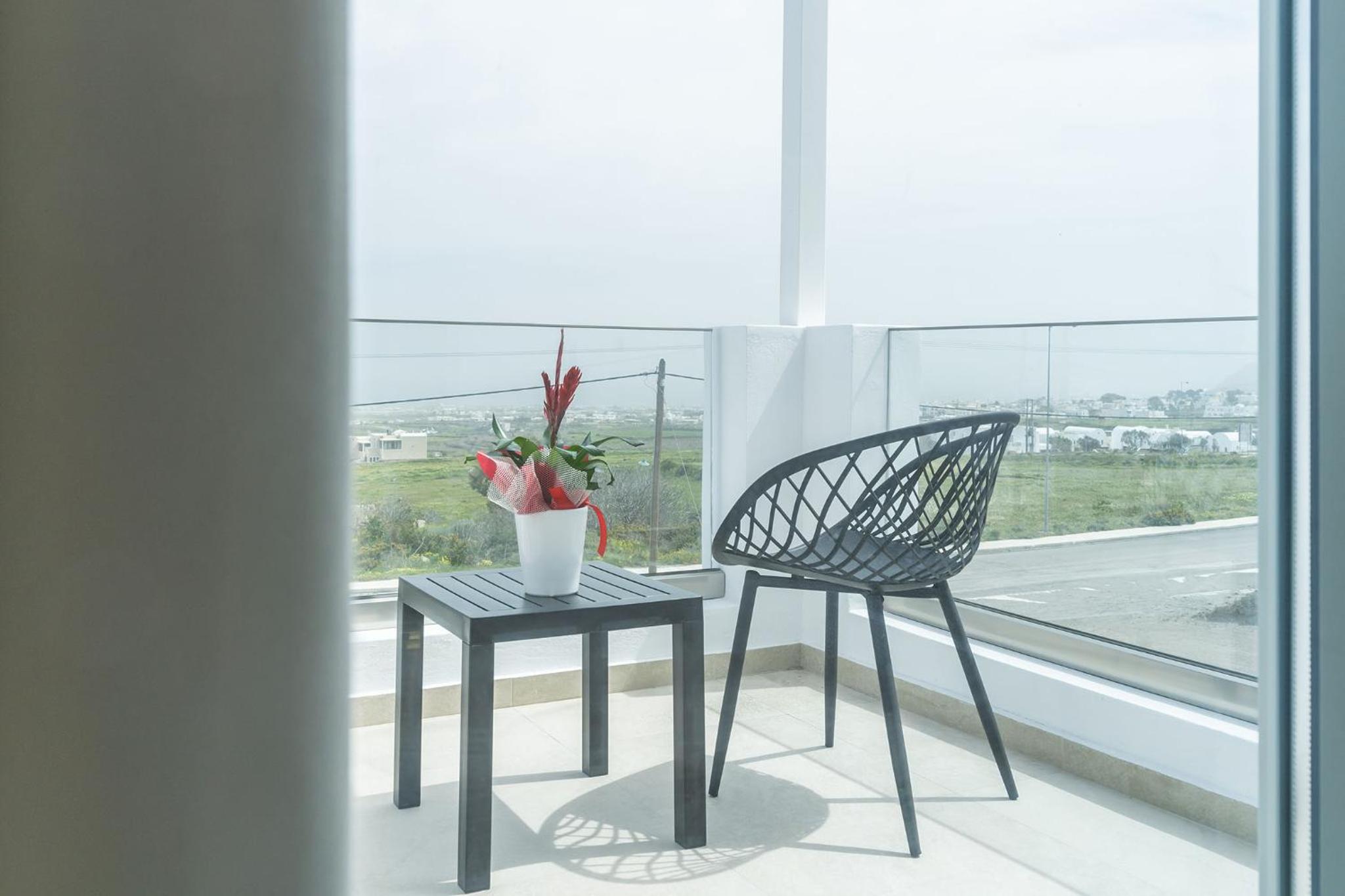 Executive Suite - Photo 4