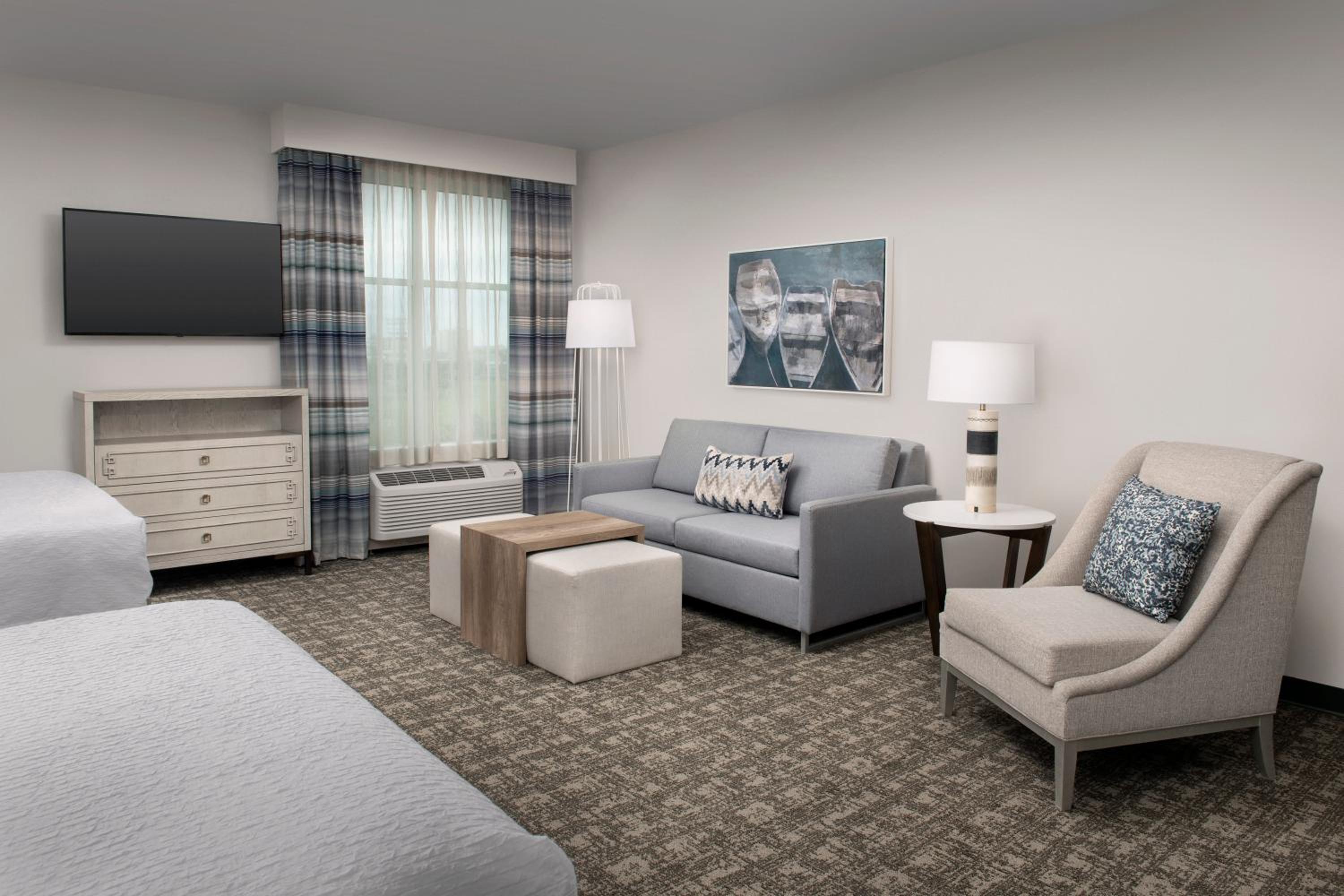 Studio Suite with Two Queen Beds - Photo 11
