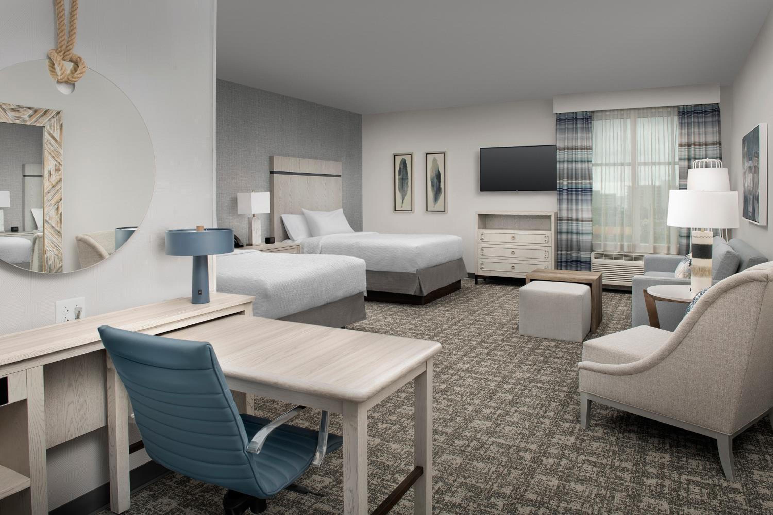 Studio Suite with Two Queen Beds - Photo 2