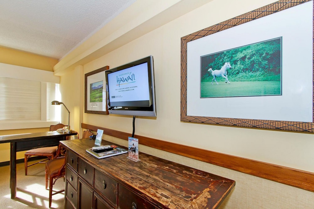 Executive Room, 1 King Bed, City View - Photo 4