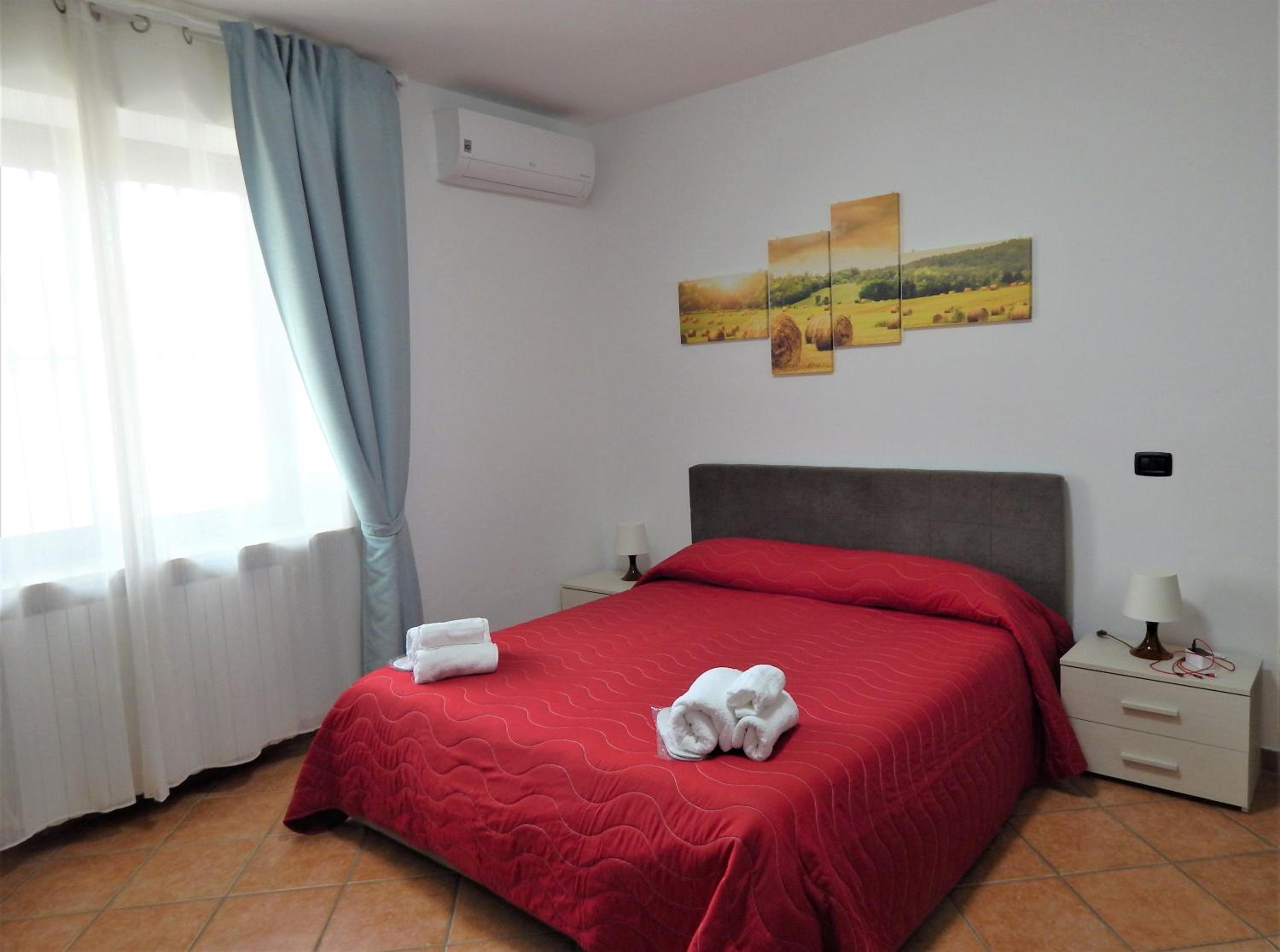 Deluxe Room (2 Adults + 1 Child) - Photo 18