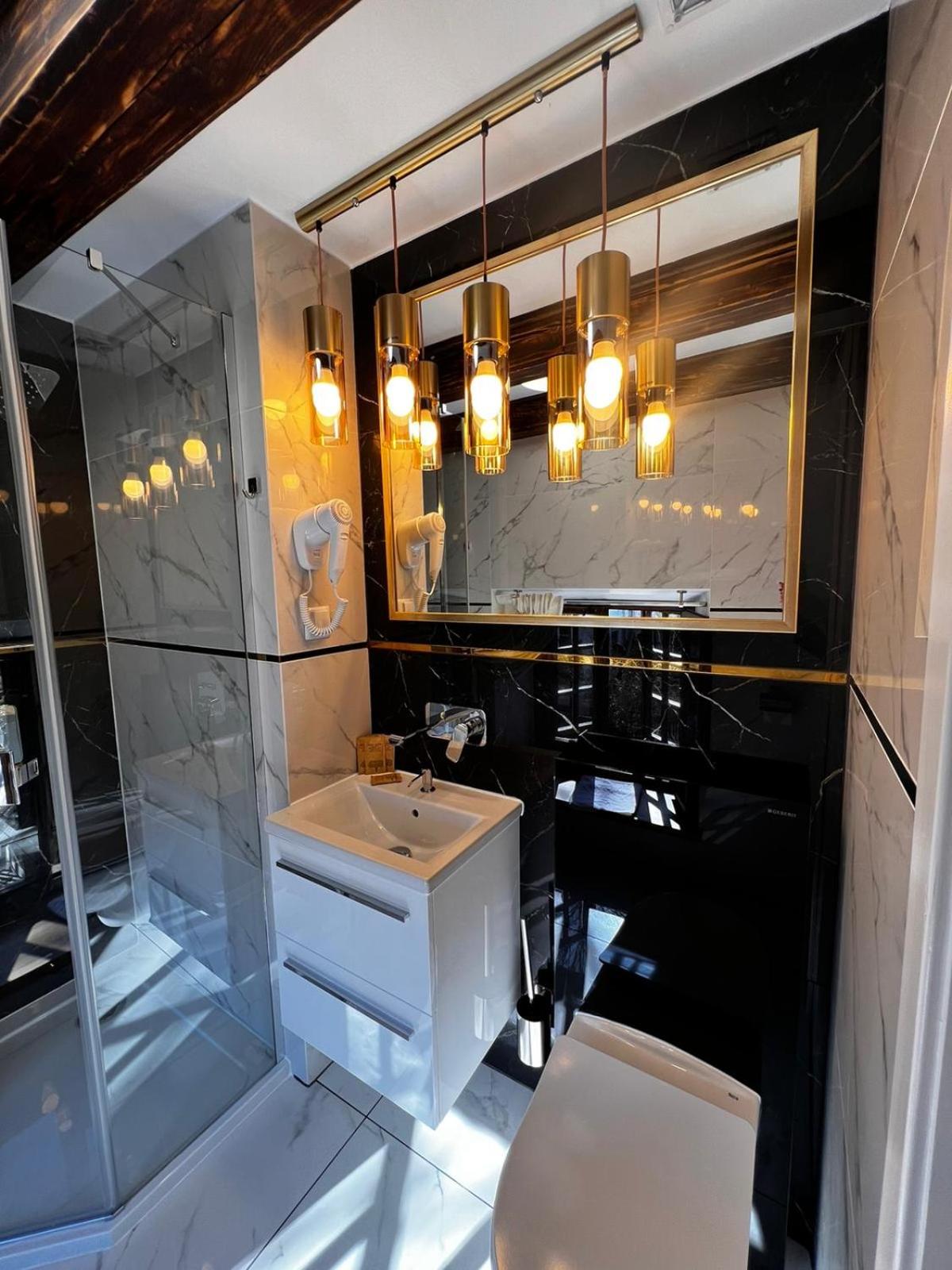 Superior Double Room - Photo 9