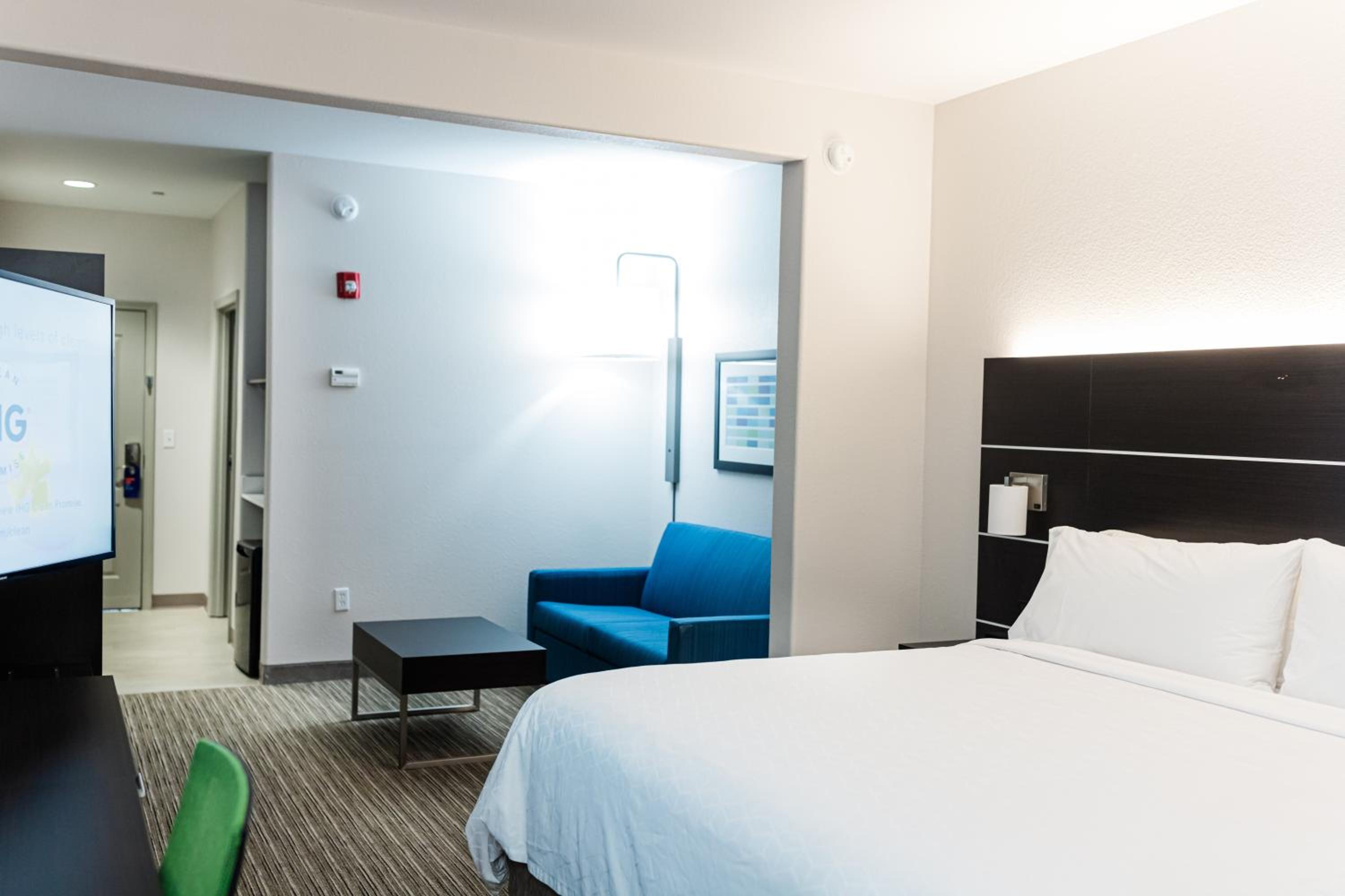 King Suite - Photo 4