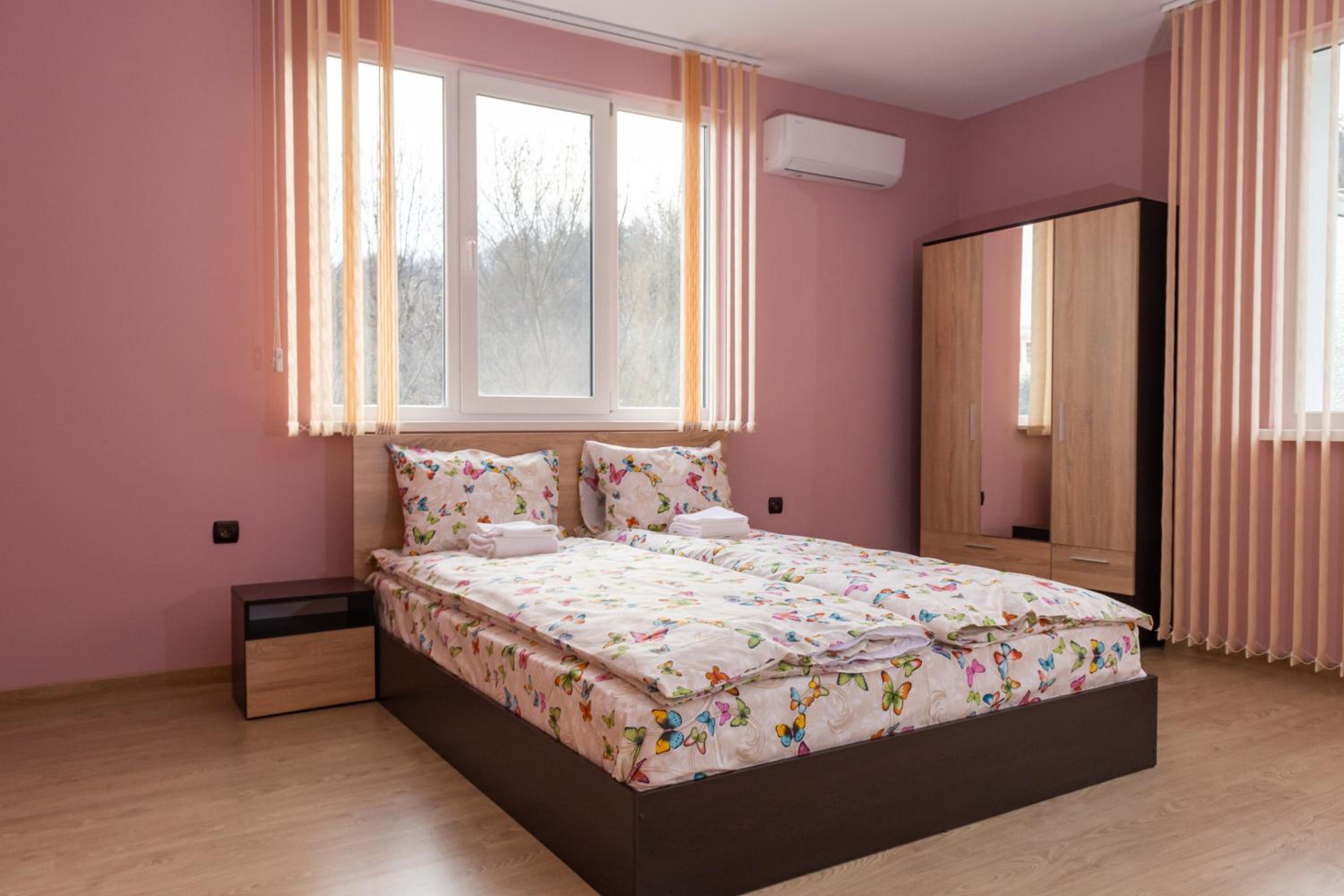 Three-Bedroom Apartment - Photo 1