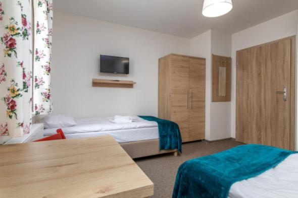 Double Room with Private Bathroom - Photo 3