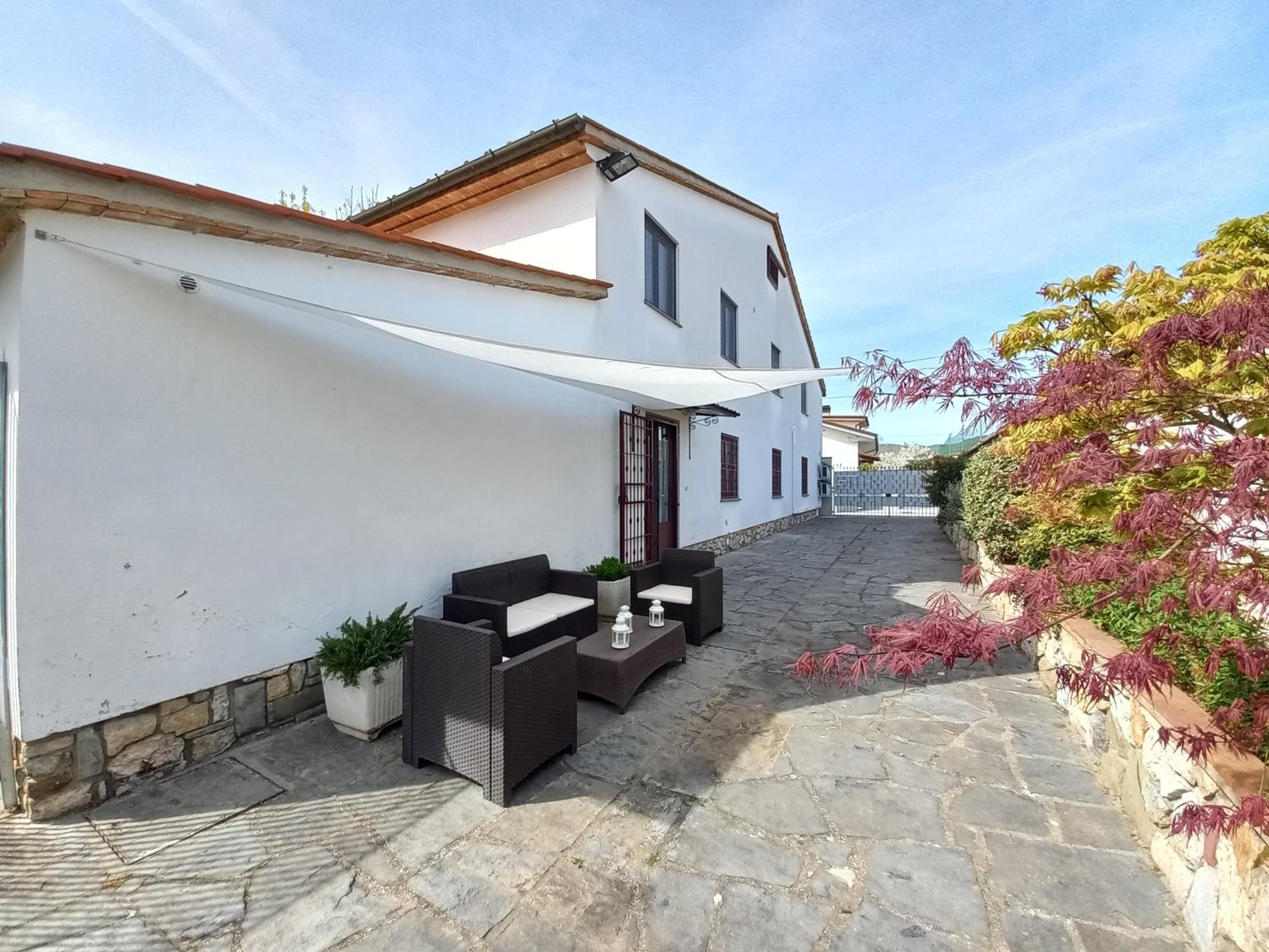 Two-Bedroom House - Photo 17