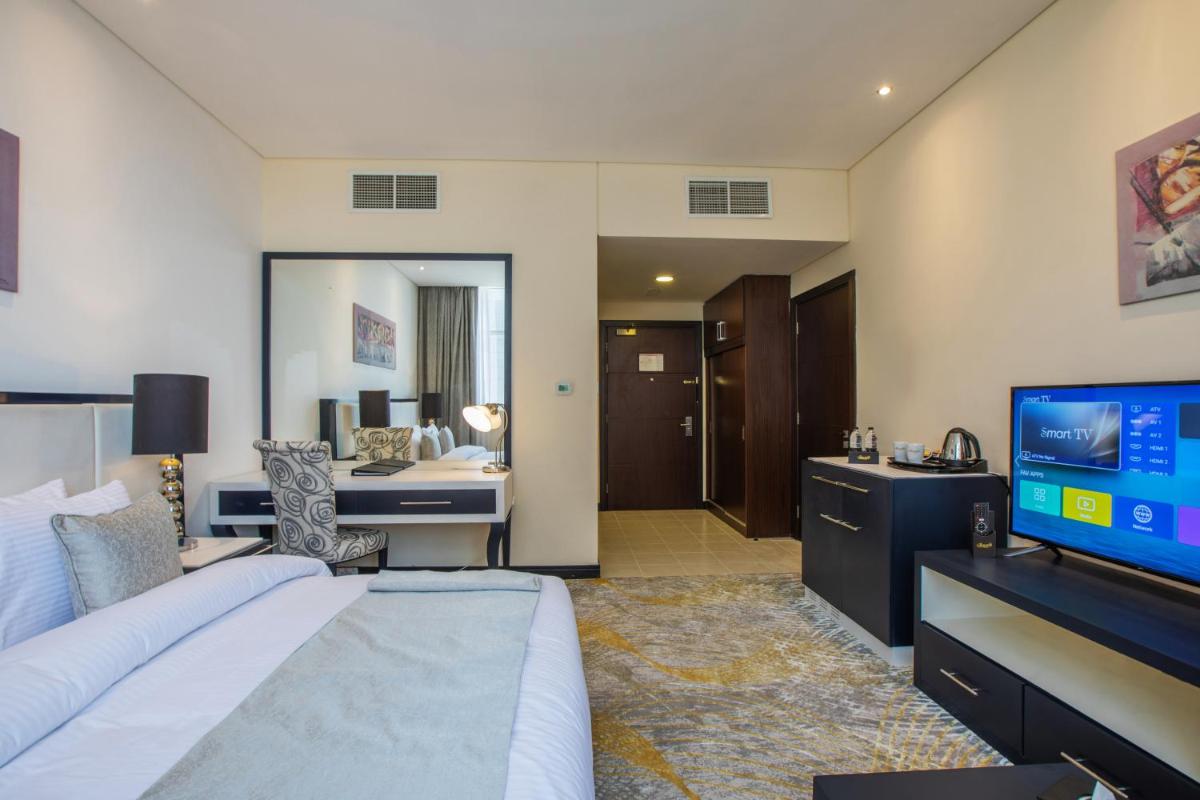 Deluxe King Room