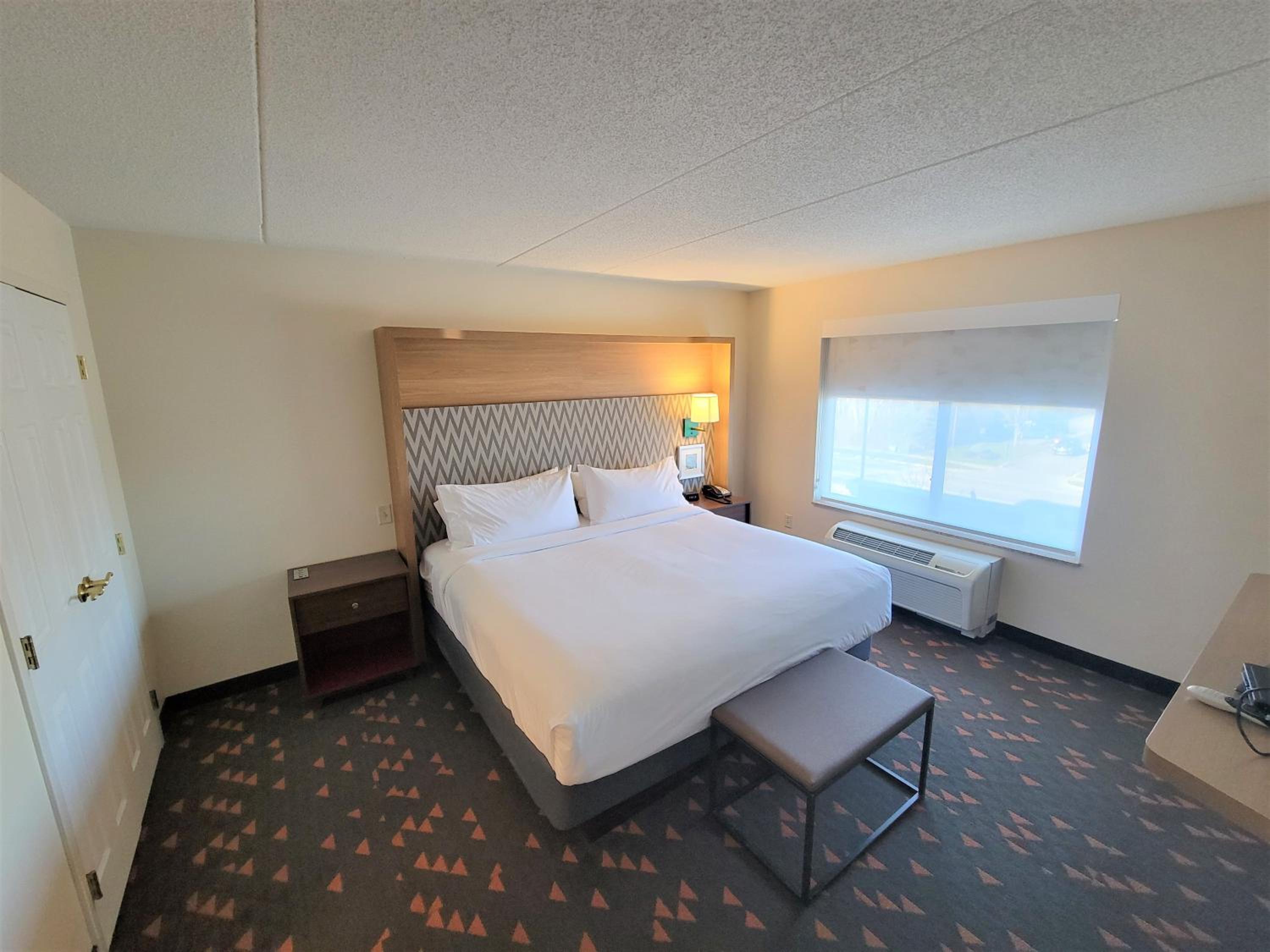 King Suite - Photo 2