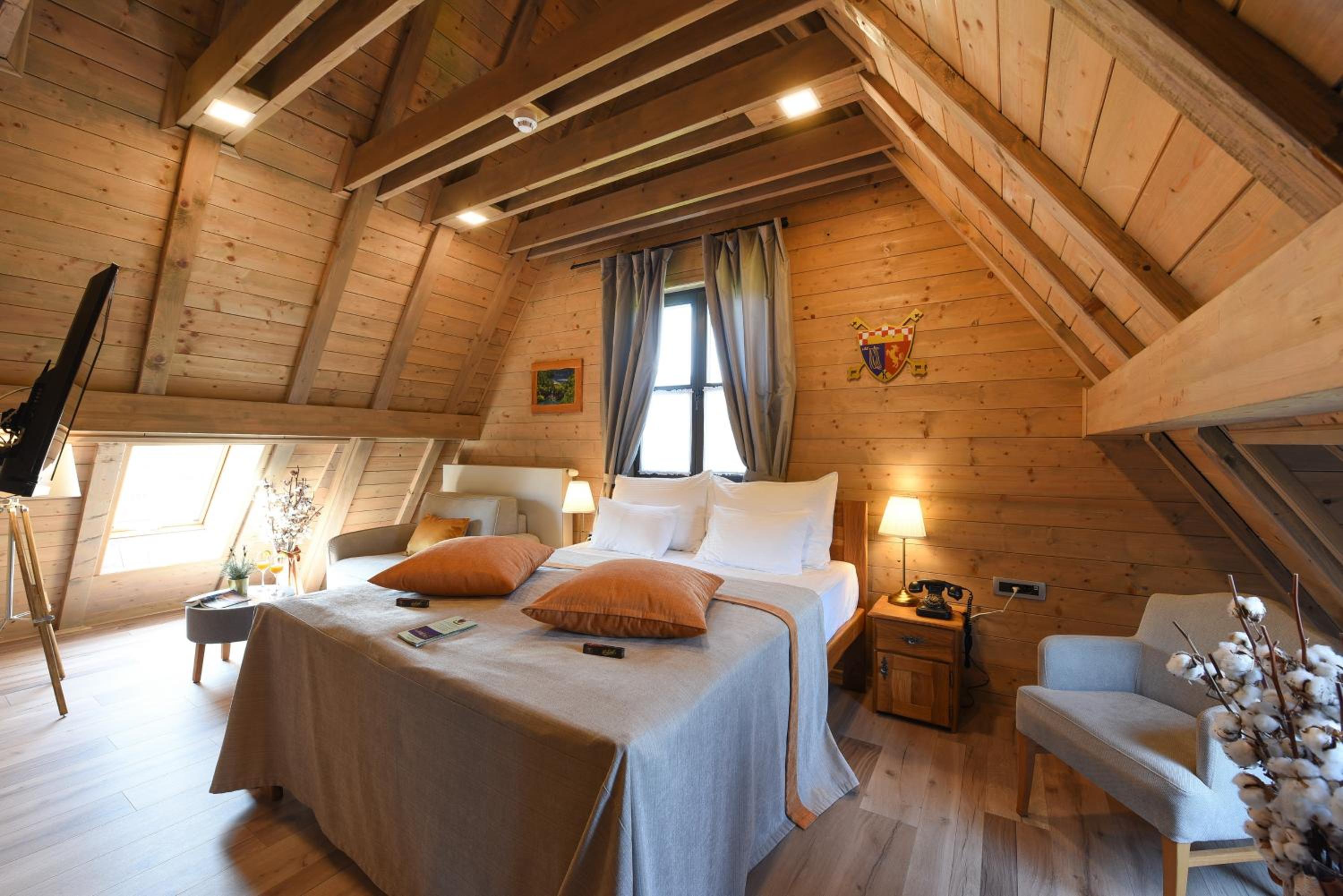 Superior King Room photo 3
