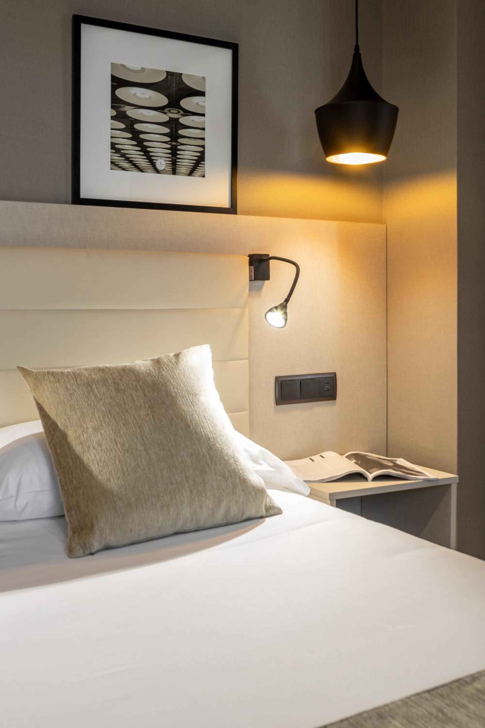 Double or Twin Room - Photo 1