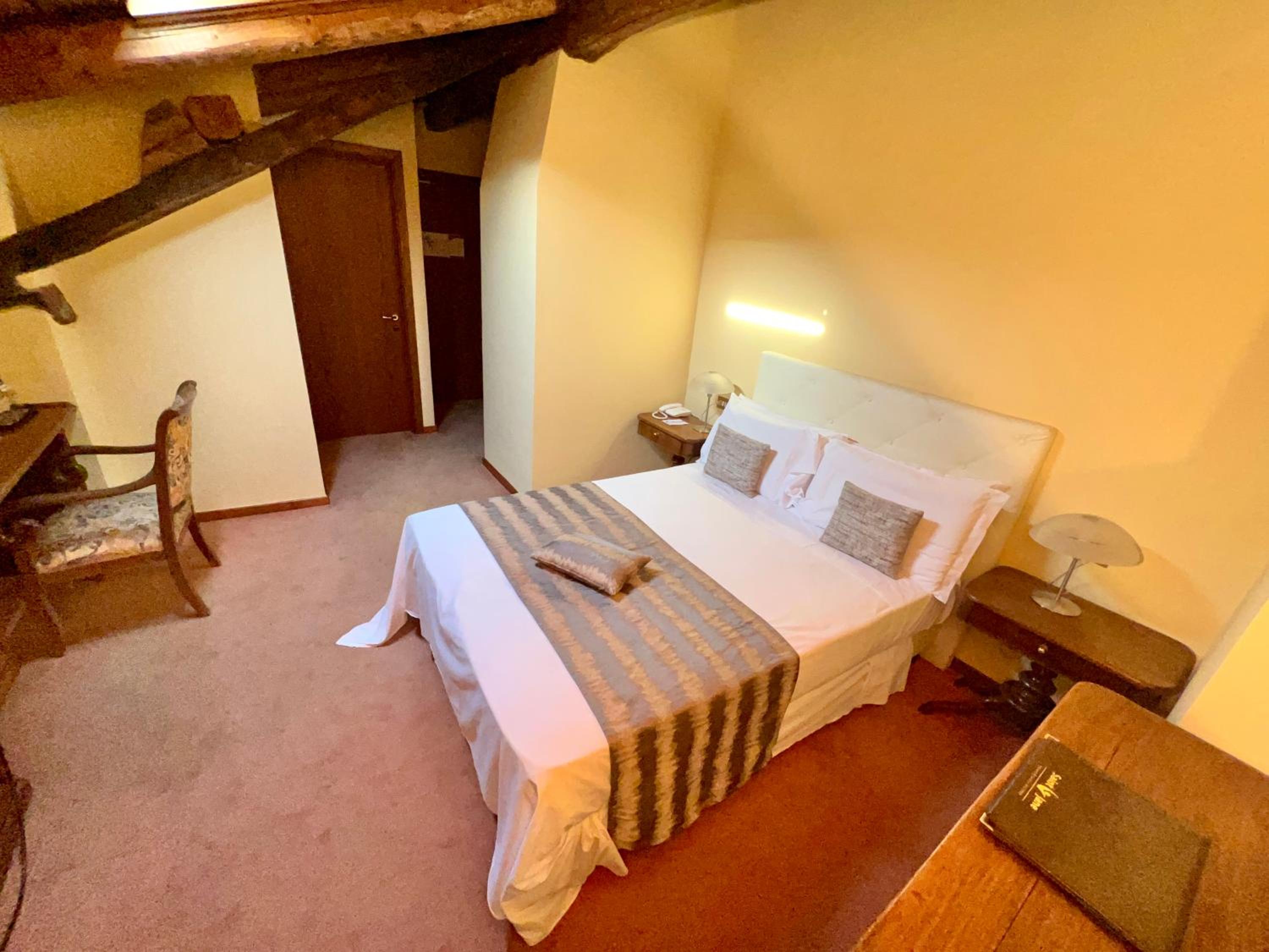 Economy Double or Twin Room - Photo 6
