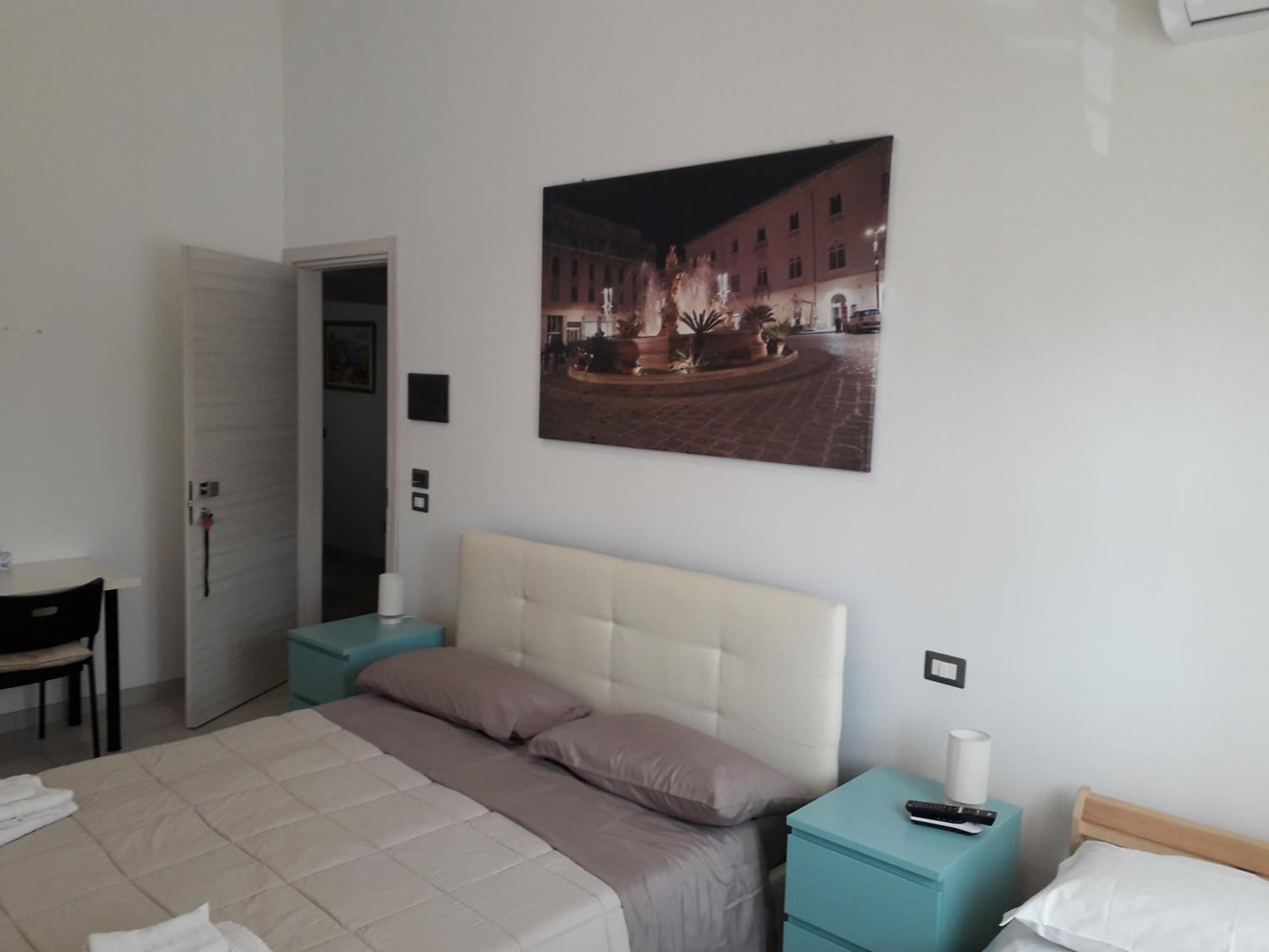 Deluxe Room - Photo 2